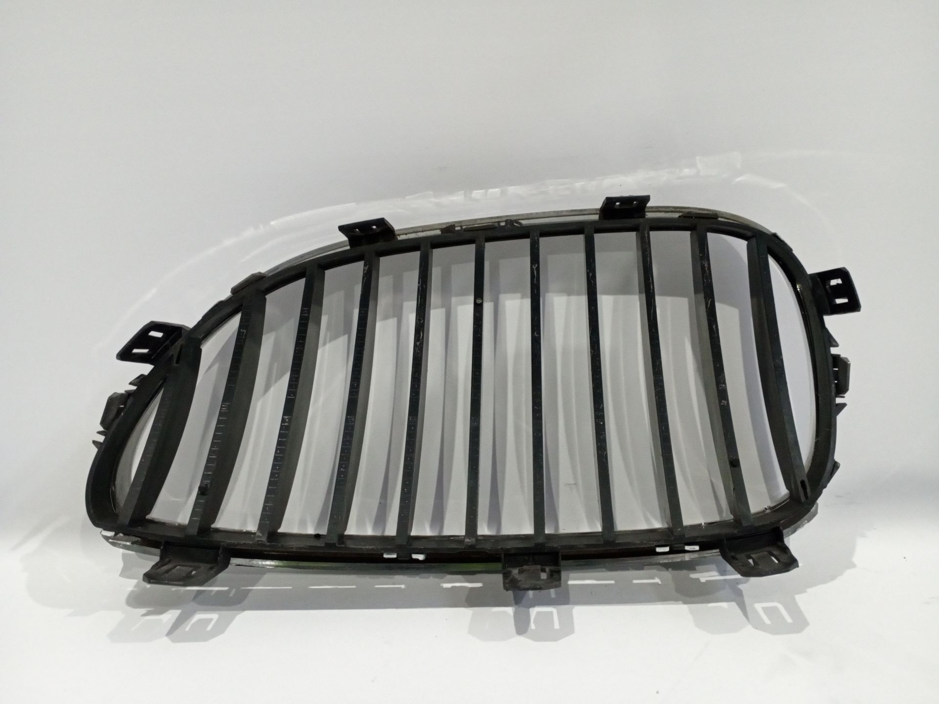 rejilla_paragolpes_central_51137027062_bmw_5_e60_530_i