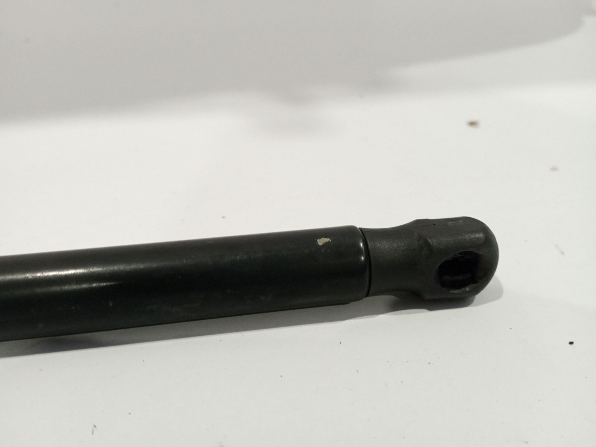 amortiguadores_capo_5k0823359d_volkswagen_golf_vi_5k1_1_6_tdi