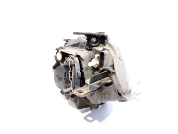 faro_derecho_10019510_bmw_1_e81_116_d