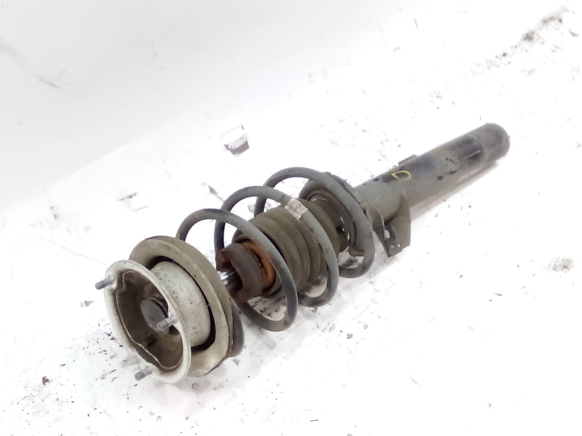 amortiguador_delantero_derecho_31316786024_bmw_1_e81_116_d