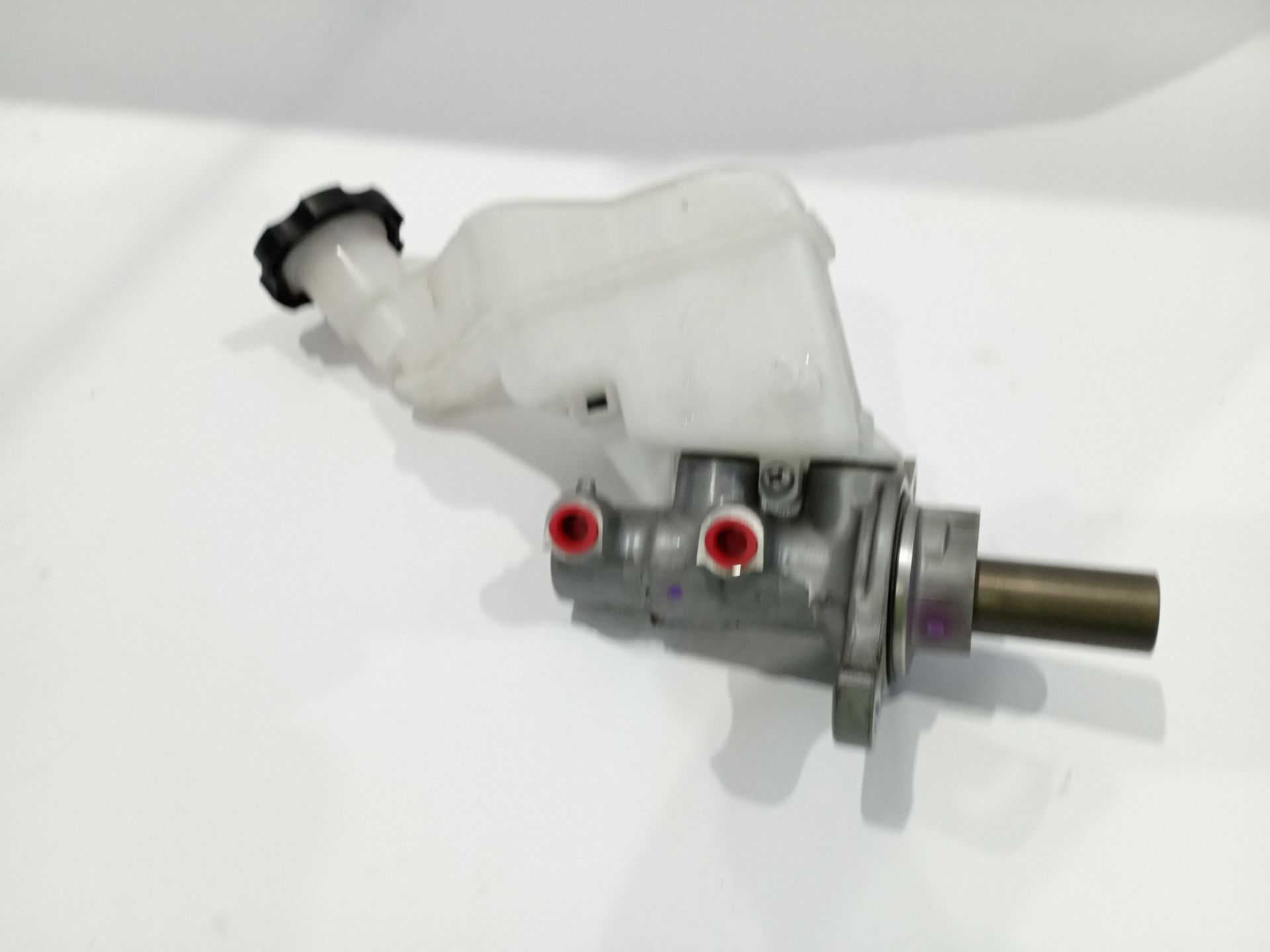 bomba_freno_58510a4800_kia_carens_iv_1_6_gdi