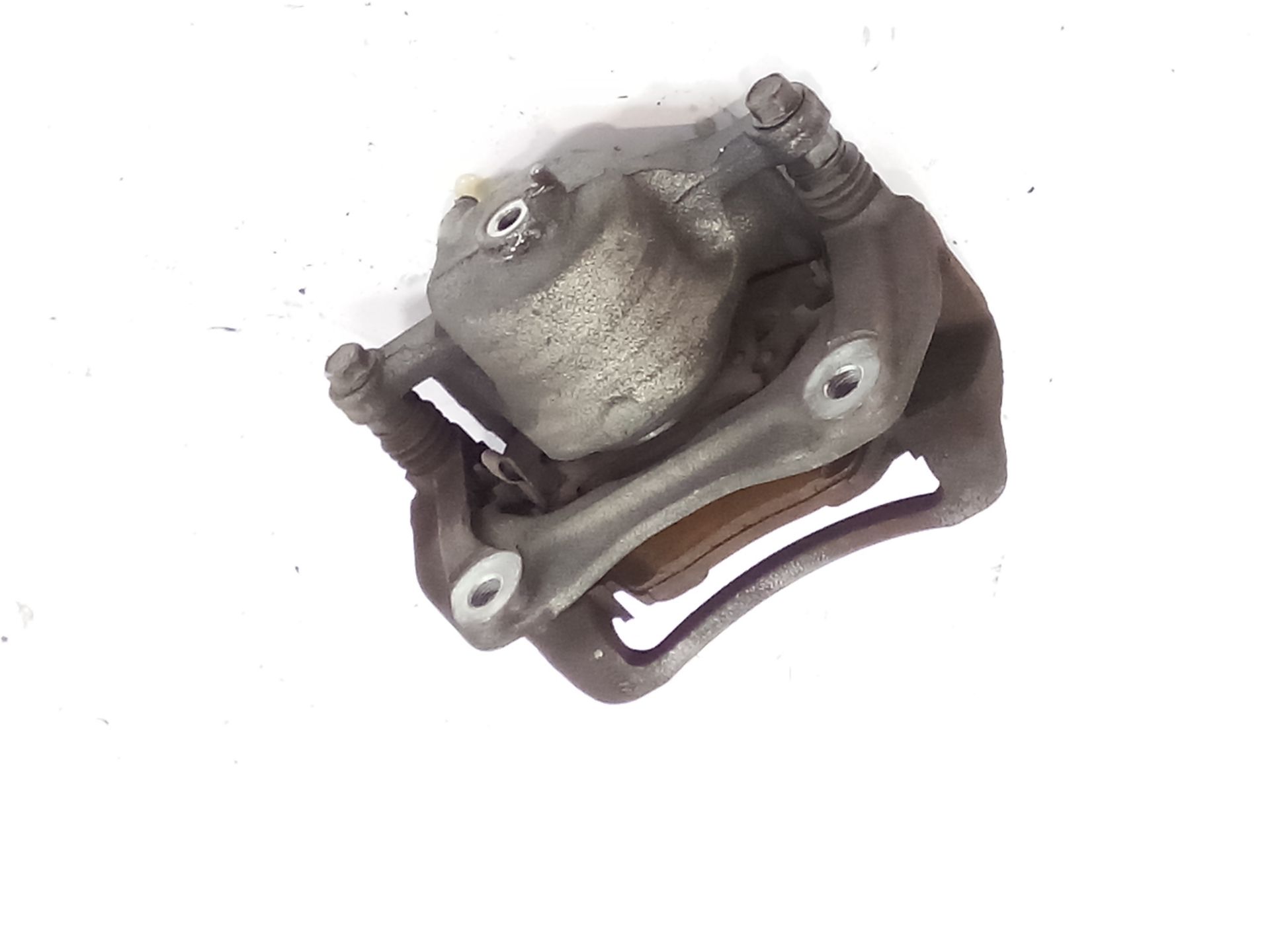 pinza_freno_delantera_izquierda_58180a4a17_kia_carens_iv_1_6_gdi