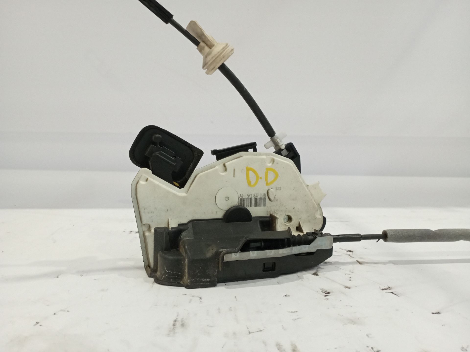 cerradura_puerta_delantera_derecha_5k1837016b_volkswagen_golf_vi_5k1_1_6_tdi