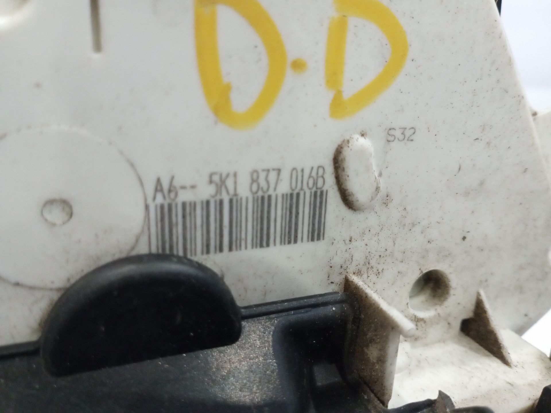 cerradura_puerta_delantera_derecha_5k1837016b_volkswagen_golf_vi_5k1_1_6_tdi