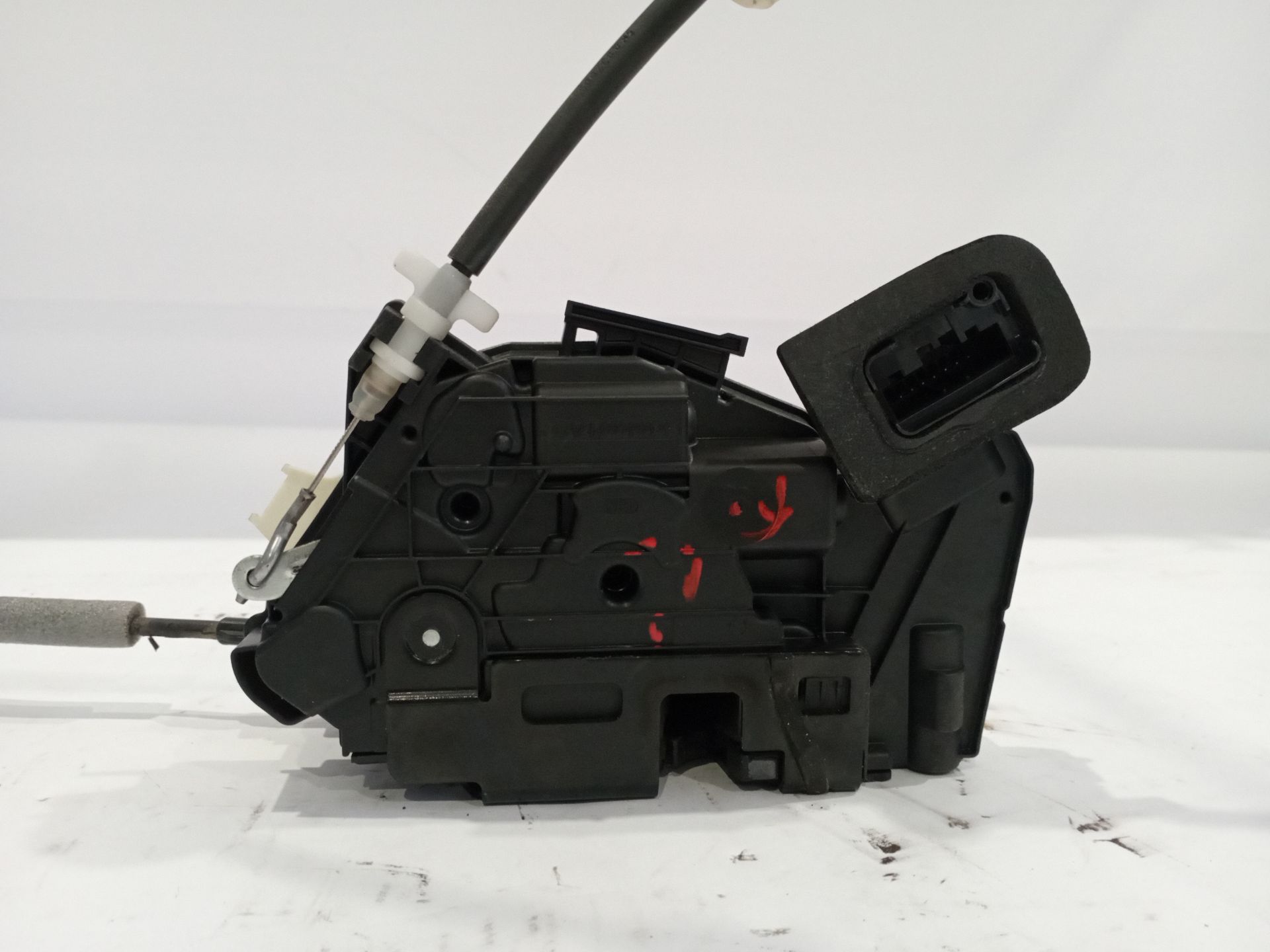 cerradura_puerta_delantera_derecha_5k1837016b_volkswagen_golf_vi_5k1_1_6_tdi