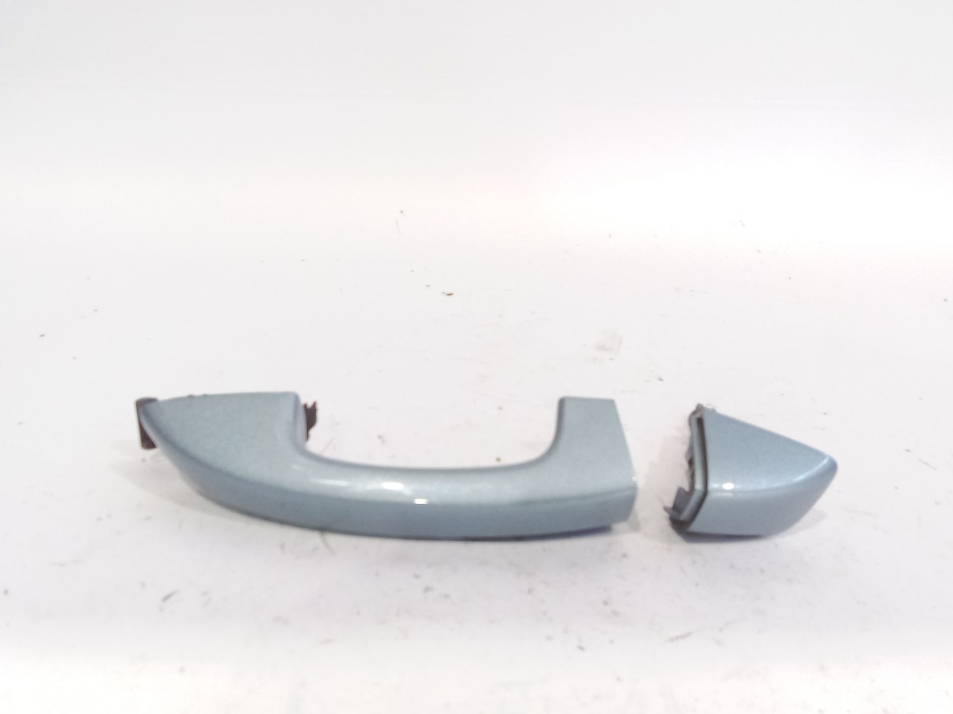 maneta_exterior_delantera_izquierda_1k8837205e_color_exterior_n_de_pintura_5r_a5q_volkswagen_golf_vi_5k1_1_6_tdi