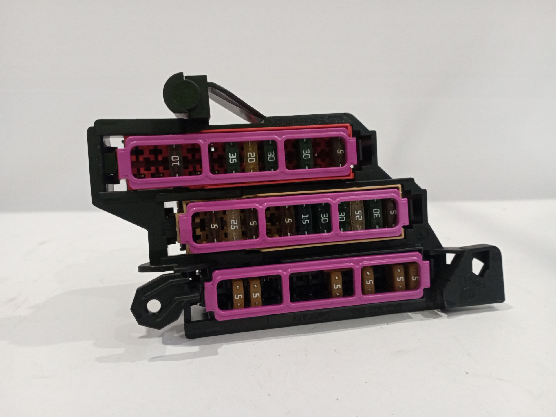 caja_reles_fusibles_8k0941824_audi_a4_b8_8k2_2_0_tdi