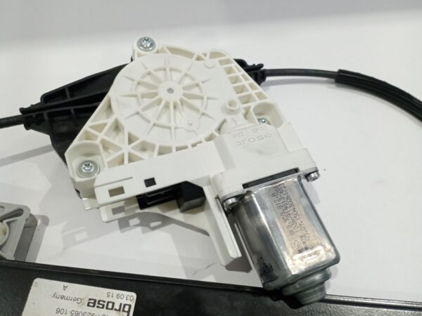 elevalunas_trasero_derecho_8k0839462_audi_a4_b8_8k2_2_0_tdi