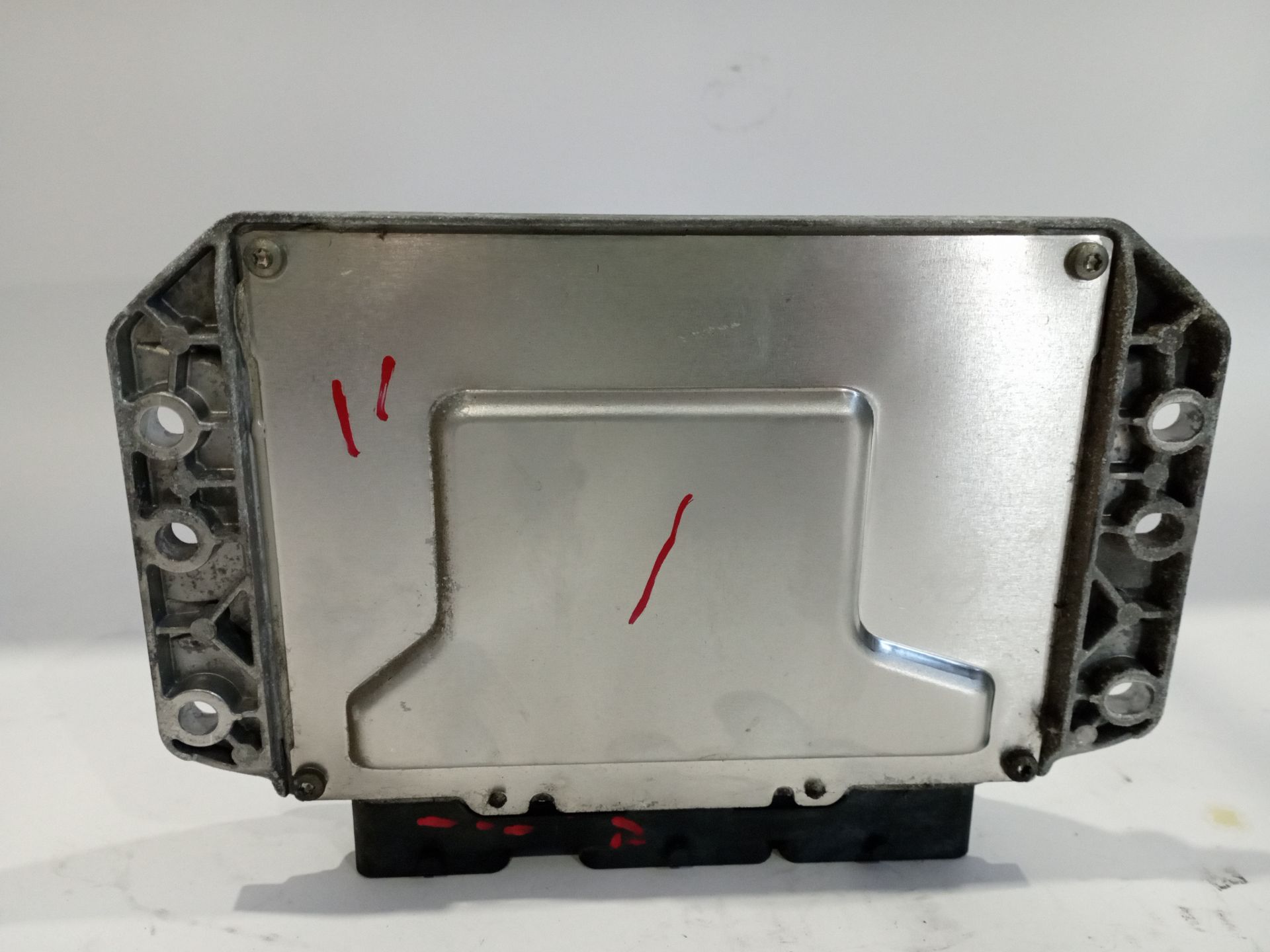 centralita_motor_uce_8200387138_renault_grand_scenic_ii_jm0_1_2_0