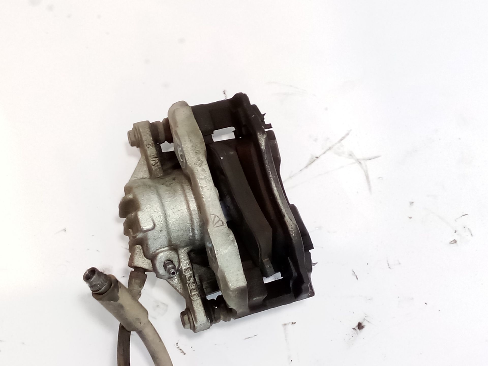 pinza_freno_delantera_izquierda_9805497680_peugeot_208_i_ca_cc_1_2_vti_82