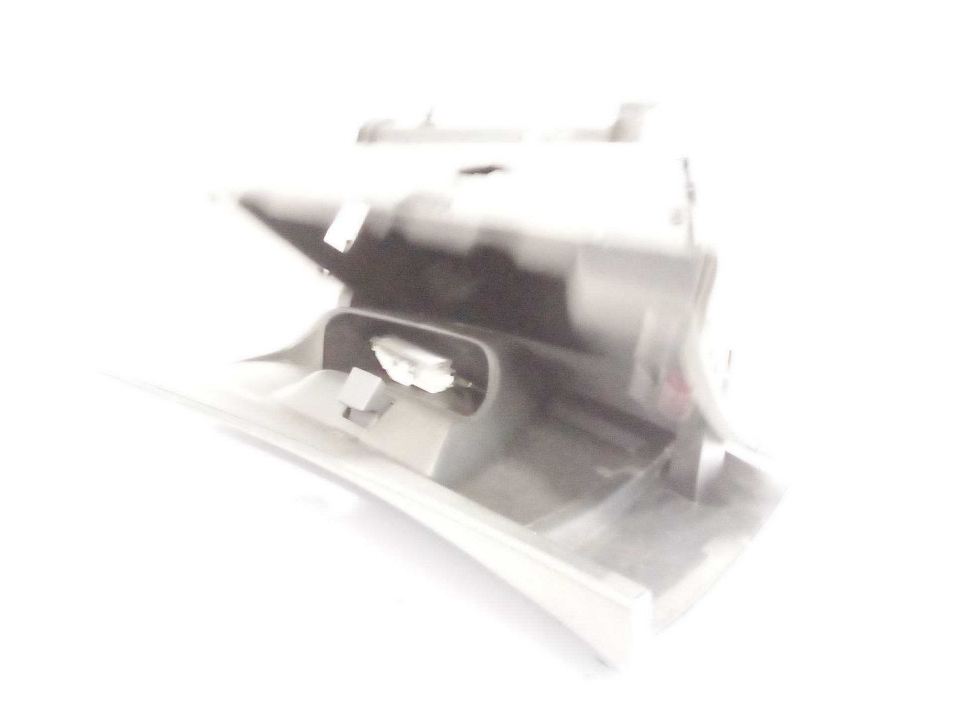 guantera_9673811277_peugeot_208_i_ca_cc_1_2_vti_82