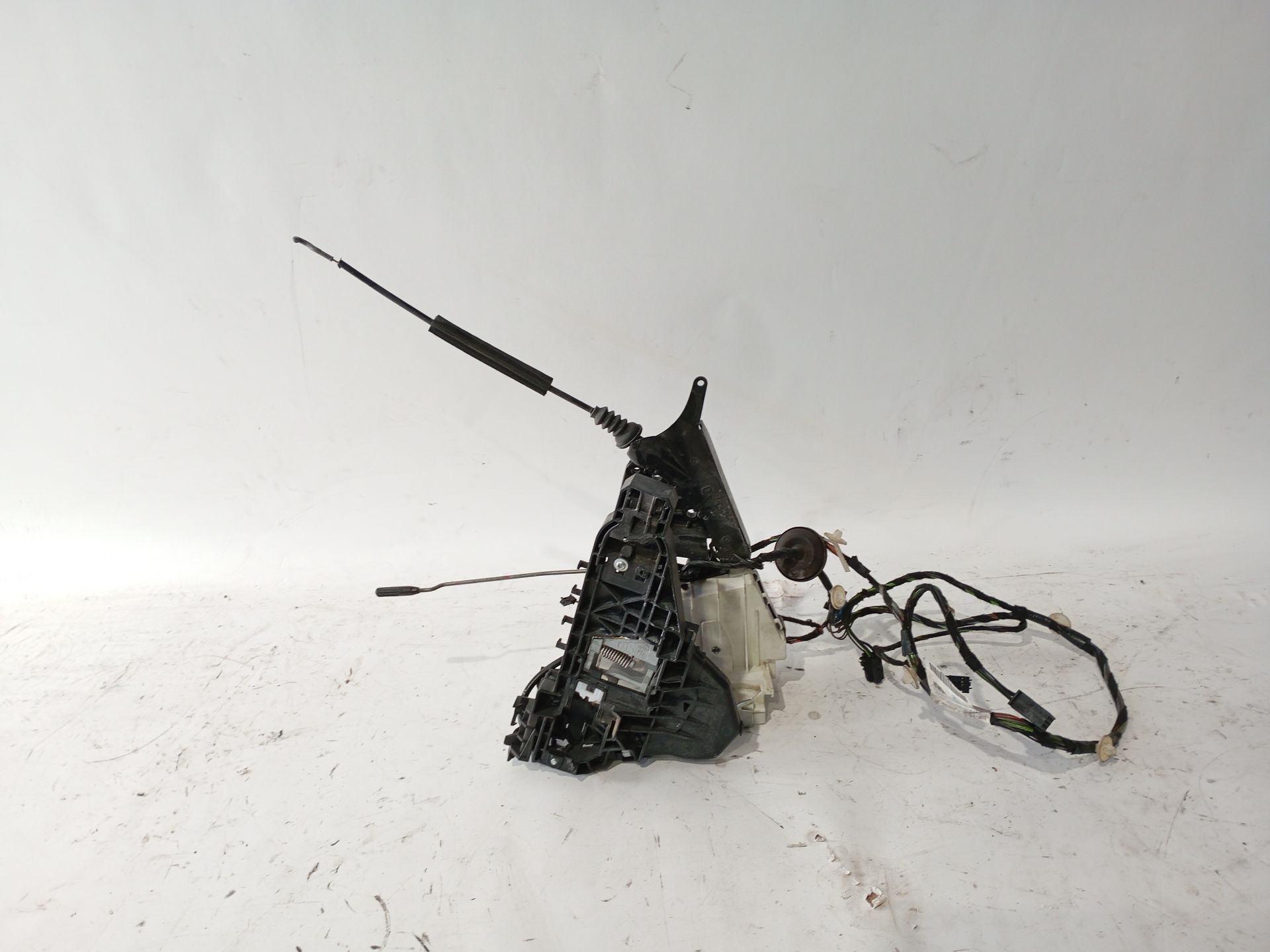 cerradura_puerta_delantera_derecha_a1697202835012_al_de