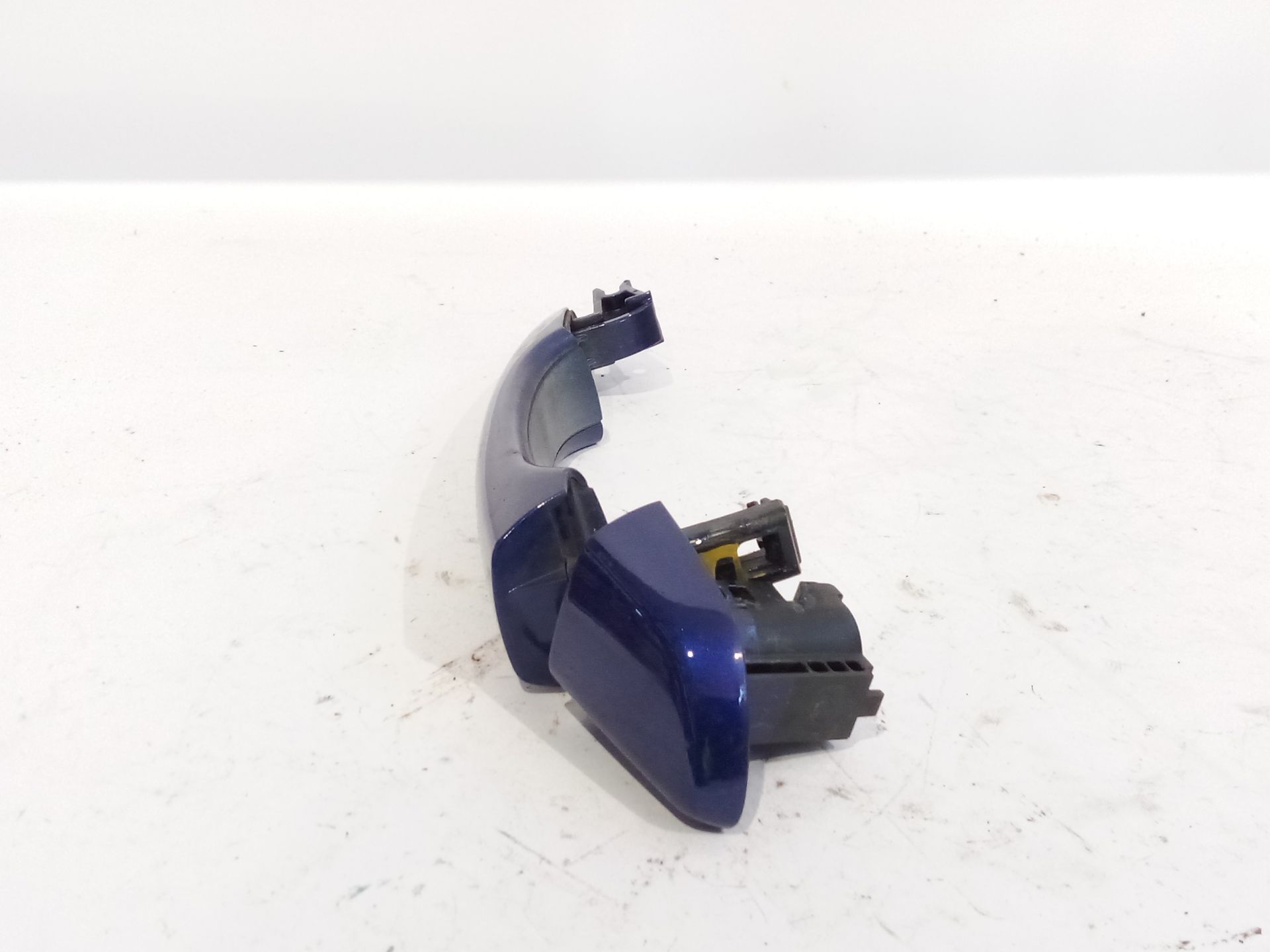 maneta_exterior_delantera_derecha_1609239680_color_de_carroceriapintura_azul_magnetic_16_092_396_80_peugeot_3008_ii_suv_mc_mr_mj