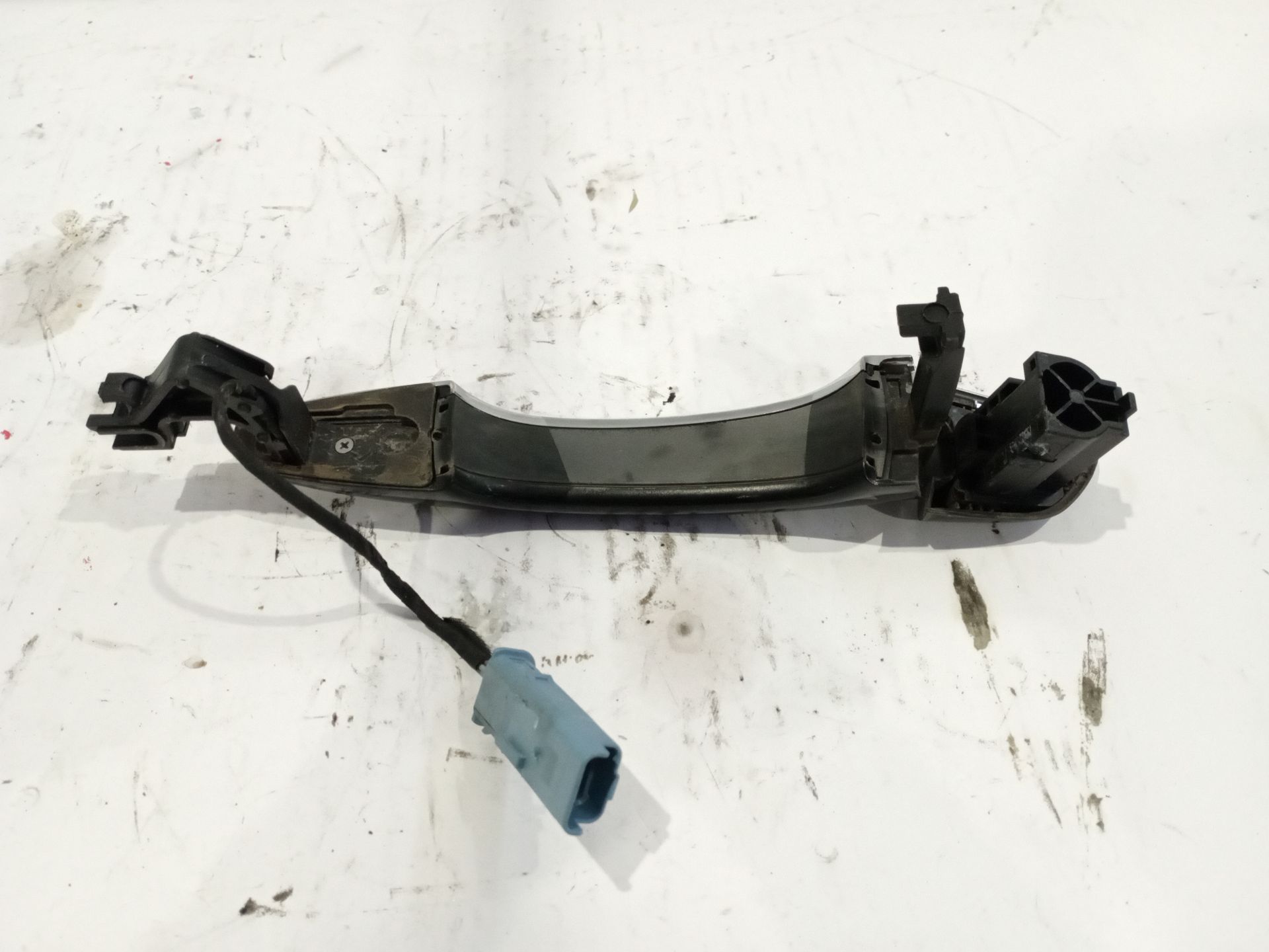 maneta_exterior_delantera_derecha_1606874680_color_de_carroceriaktv_pintura_negra_perla_negra_16_068_746_80_peugeot_508_i_8d_2_0