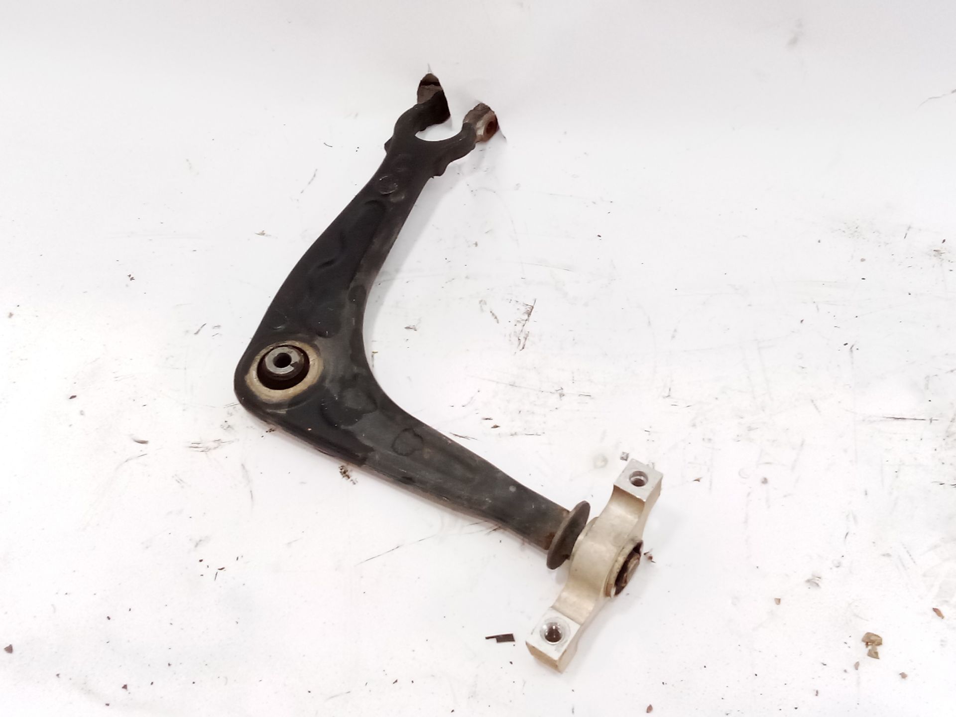 brazo_suspension_inferior_delantero_izquierdo_7baa09_7baa091765840_peugeot_508_i_8d_2_0_bluehdi_180