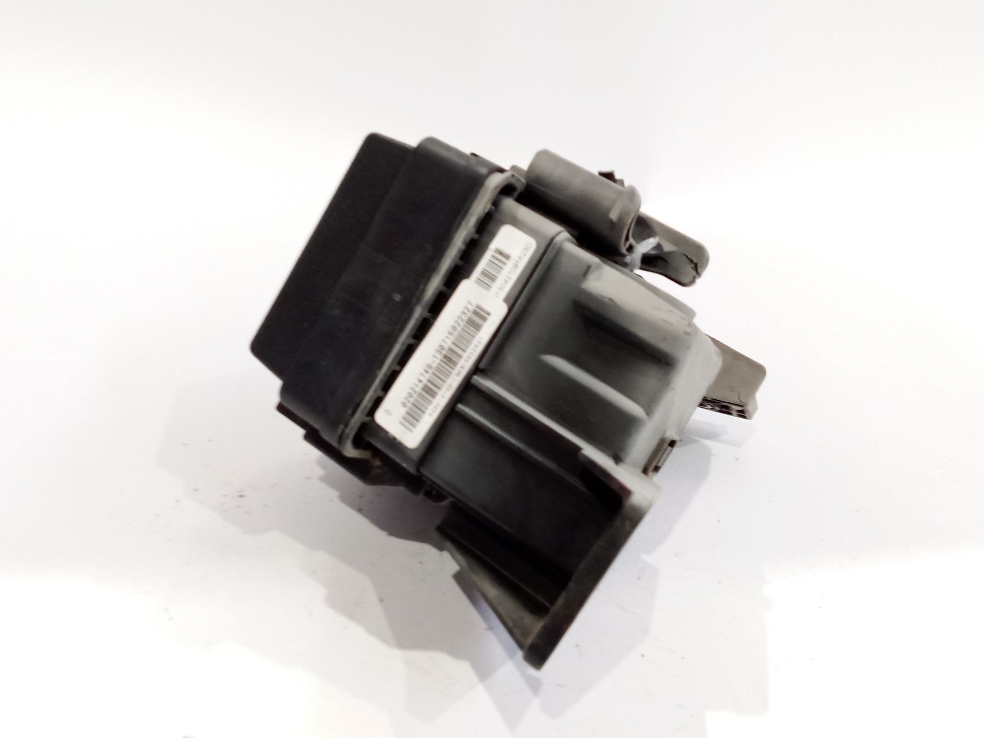 caja_reles_fusibles_243880001r_020214749_renault_megane_iii_coupe_dz0_1_2_0_r_s