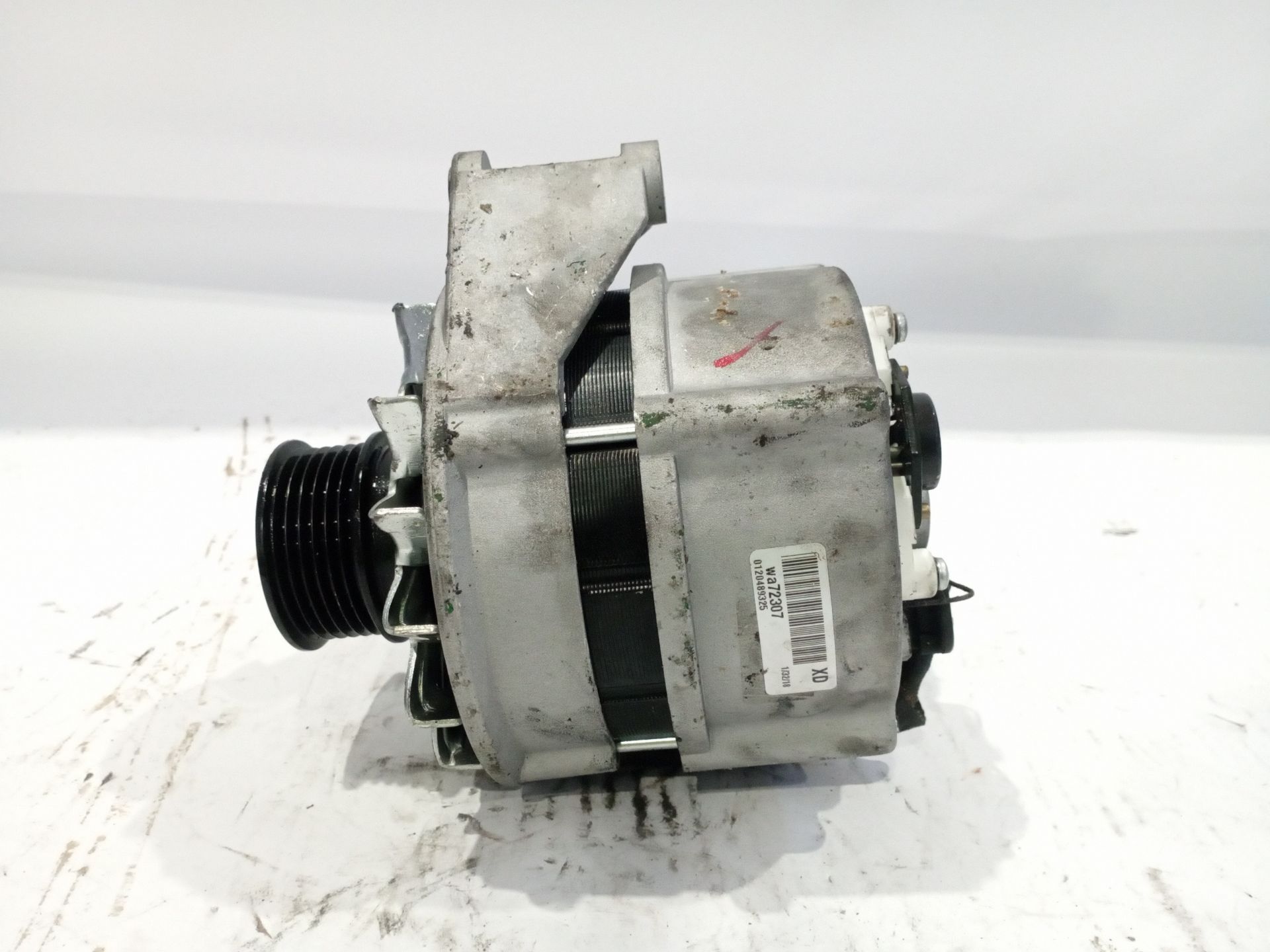 alternador_0120489325_mercedes_benz_124_sedan_w124_230_e_cat_124_023