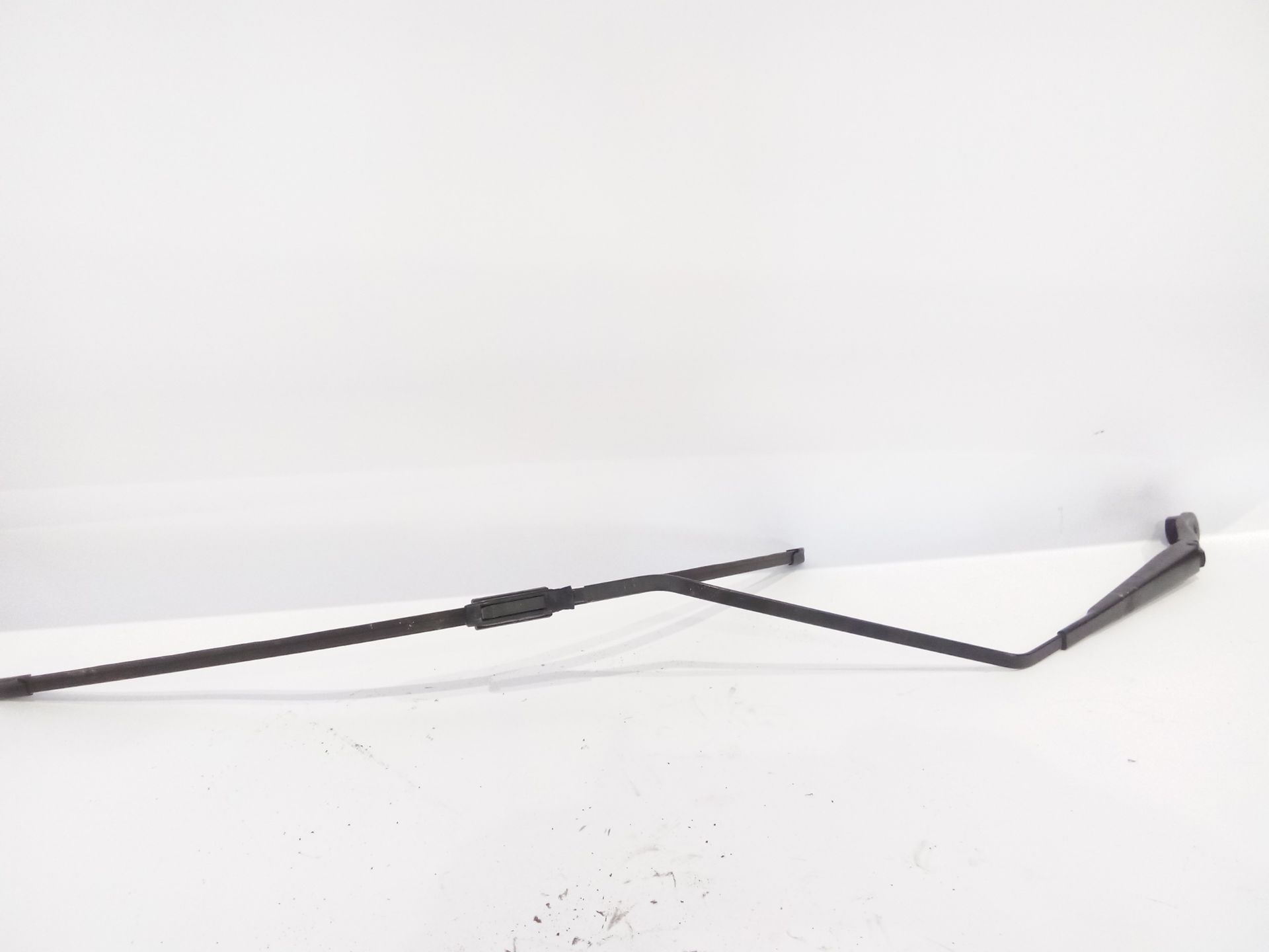 brazo_limpia_delantero_izquierdo_288810003r_renault_grand_scenic_iii_jz0_1_1_6_dci_jz00_jz12