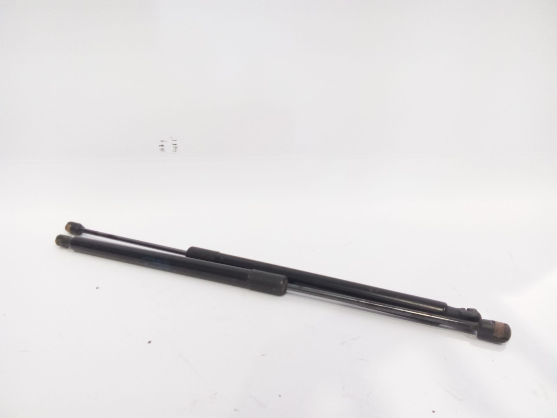 amortiguadores_maletero_porton_57582755q_seat_ateca_kh7_khp_1_4_tsi