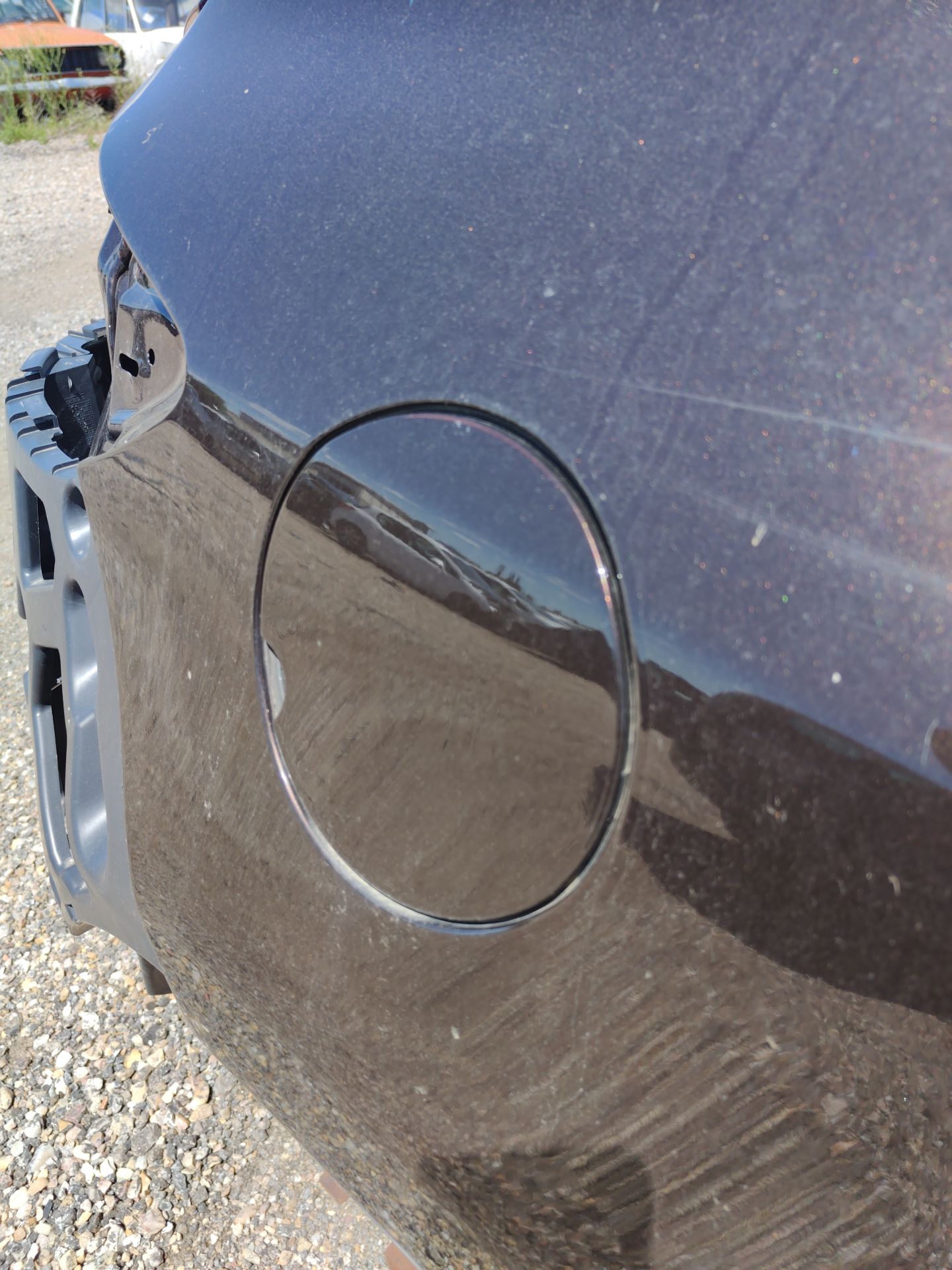 tapa_exterior_combustible_781200020r_color_carroceria_ted17_brown_maroon_renault_megane_iii_hatchback_bz0_1_b3_1_2_tce_bz2b_bz11