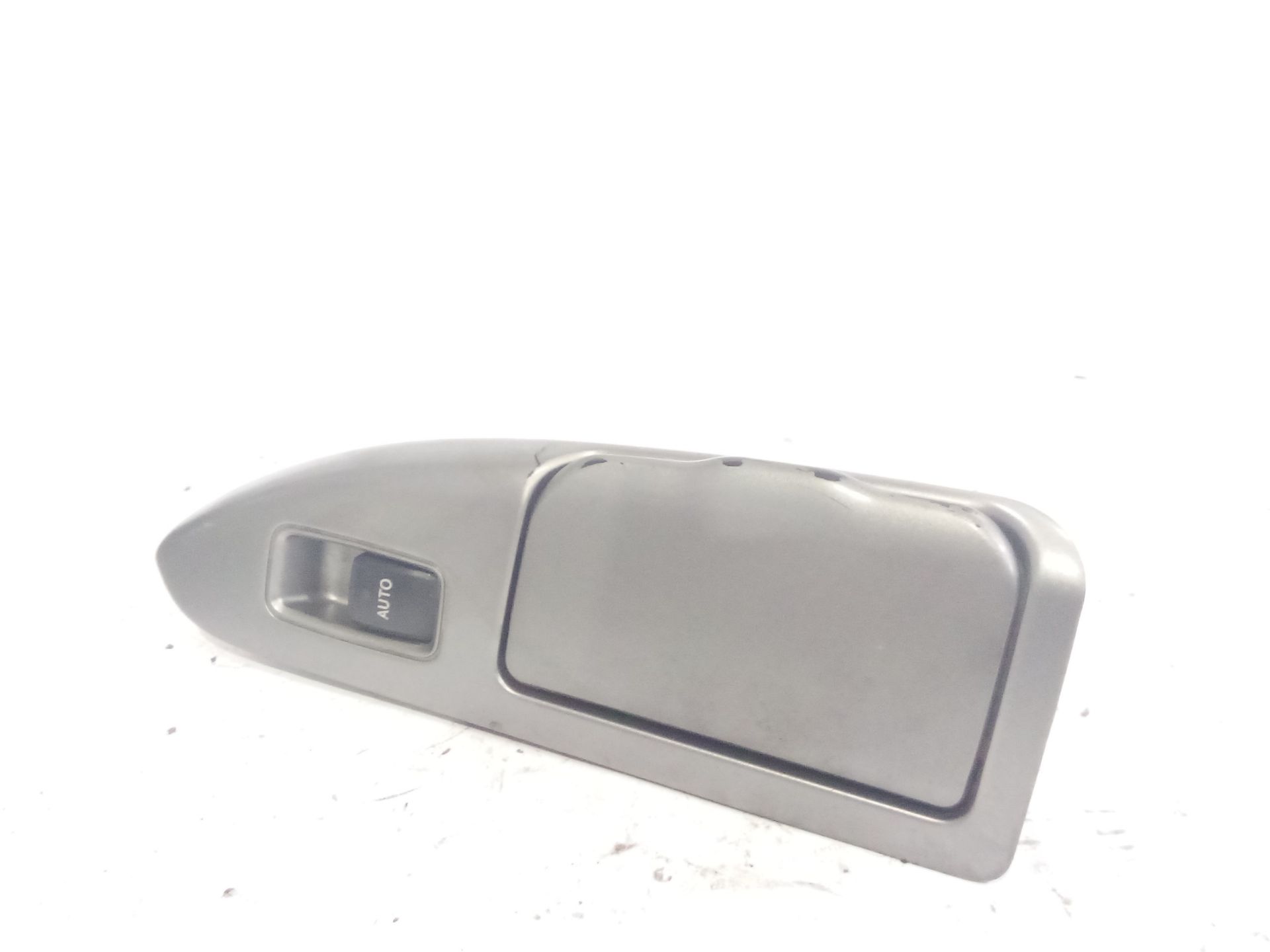 boton_elevalunas_trasero_izquierdo_8403060022_toyota_land_cruiser_prado_j12_3_0_d_4d_kdj120_kdj125