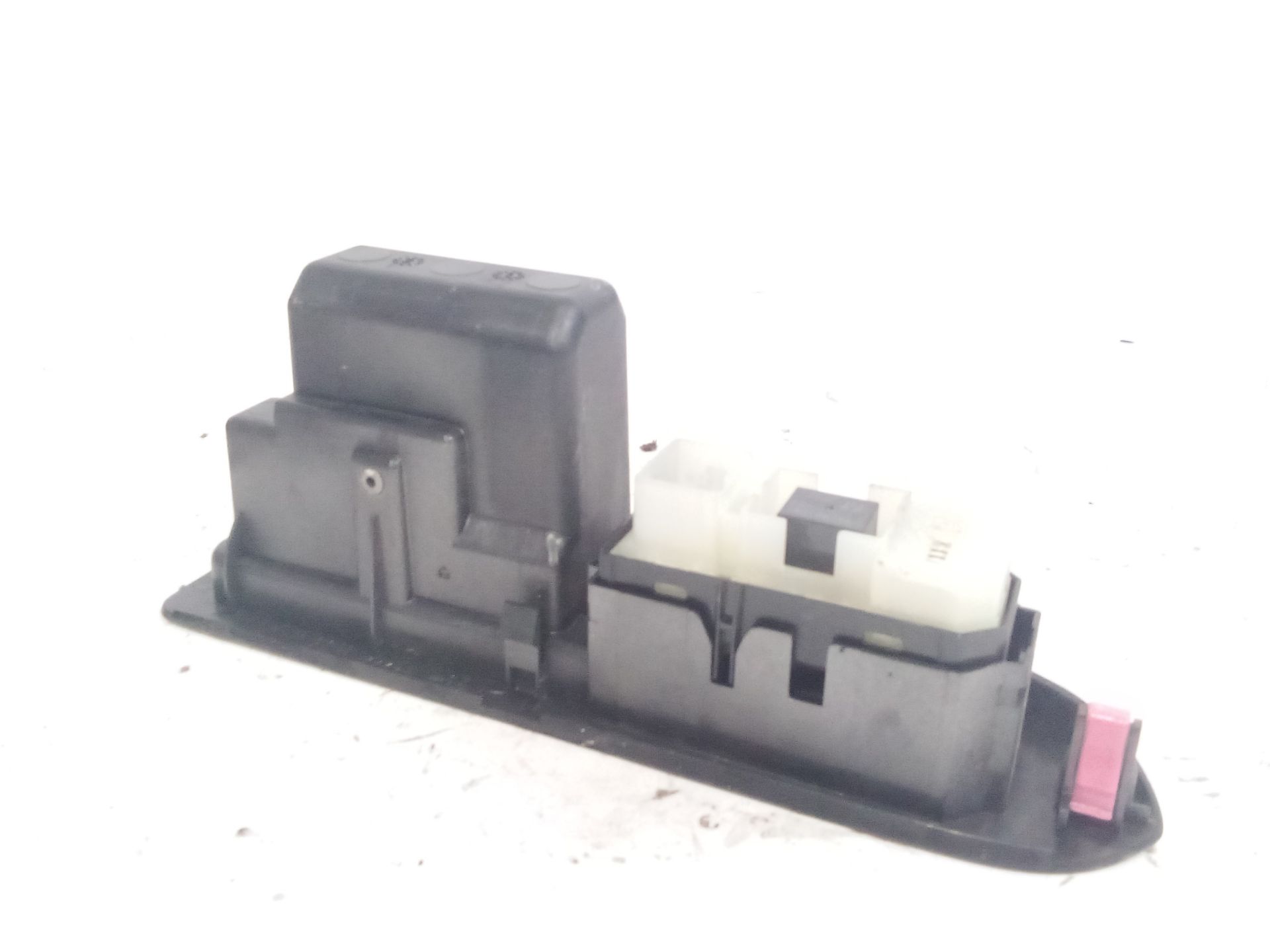 boton_elevalunas_trasero_izquierdo_8403060022_toyota_land_cruiser_prado_j12_3_0_d_4d_kdj120_kdj125