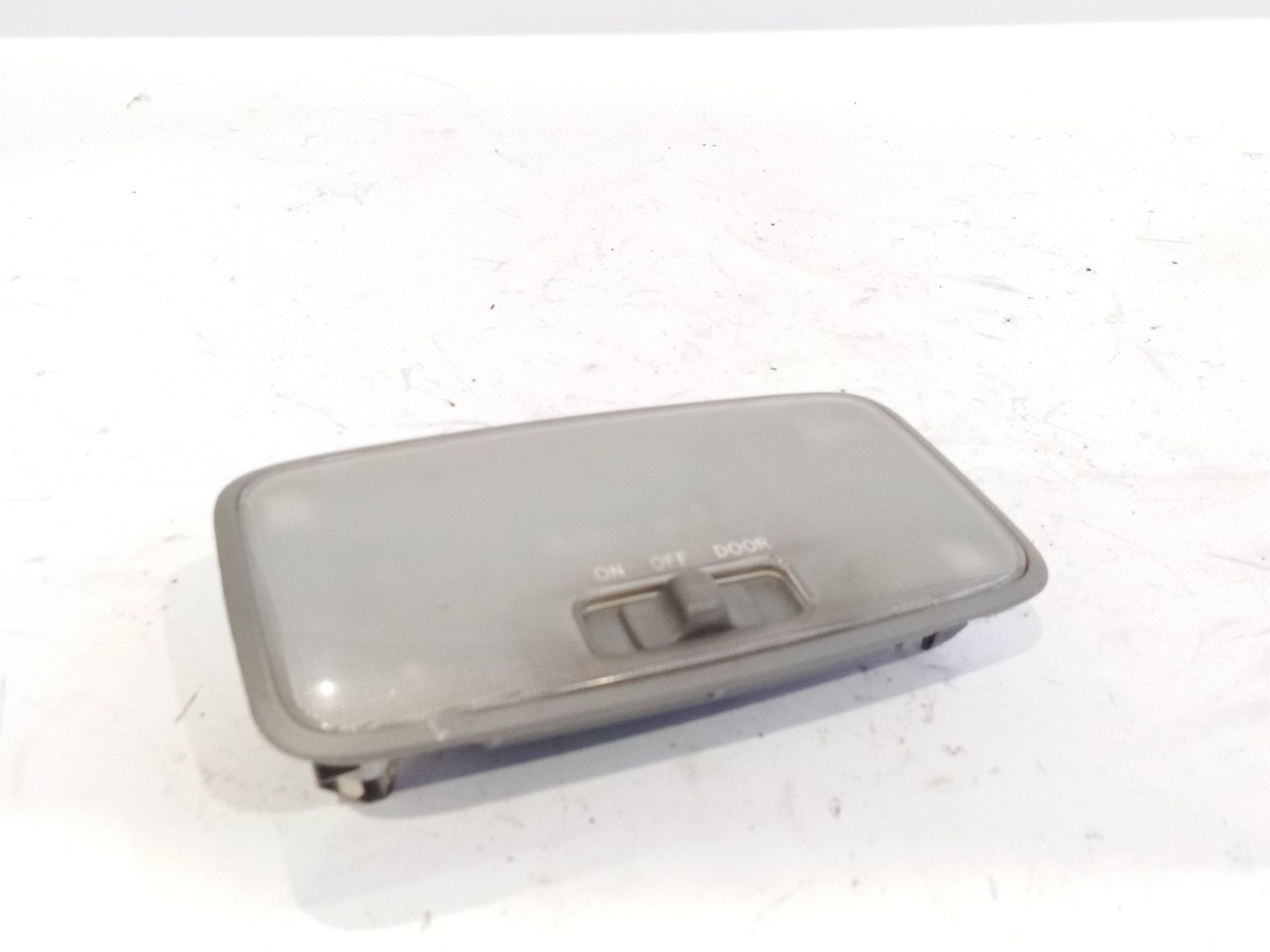 luz_interior_j16_toyota_land_cruiser_prado_j12_3_0_d_4d_kdj120_kdj125