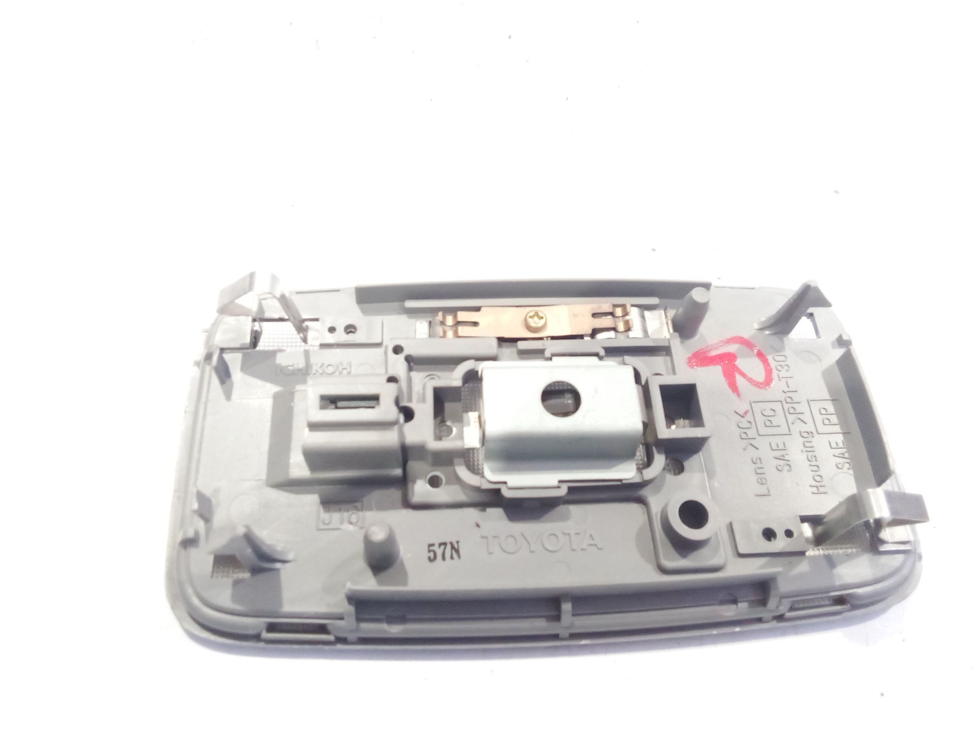 luz_interior_j16_toyota_land_cruiser_prado_j12_3_0_d_4d_kdj120_kdj125