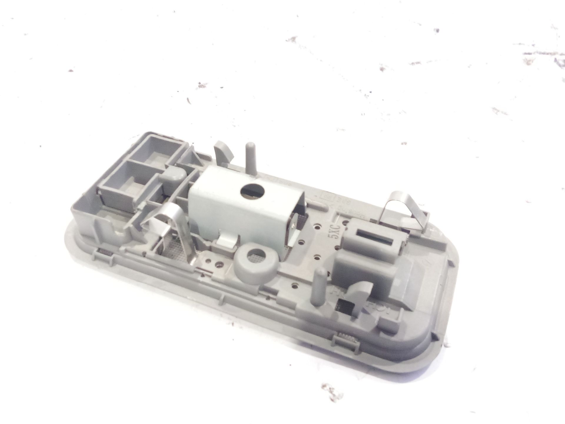 luz_interior_8125060010b0_toyota_land_cruiser_prado_j12_3_0_d_4d_kdj120_kdj125