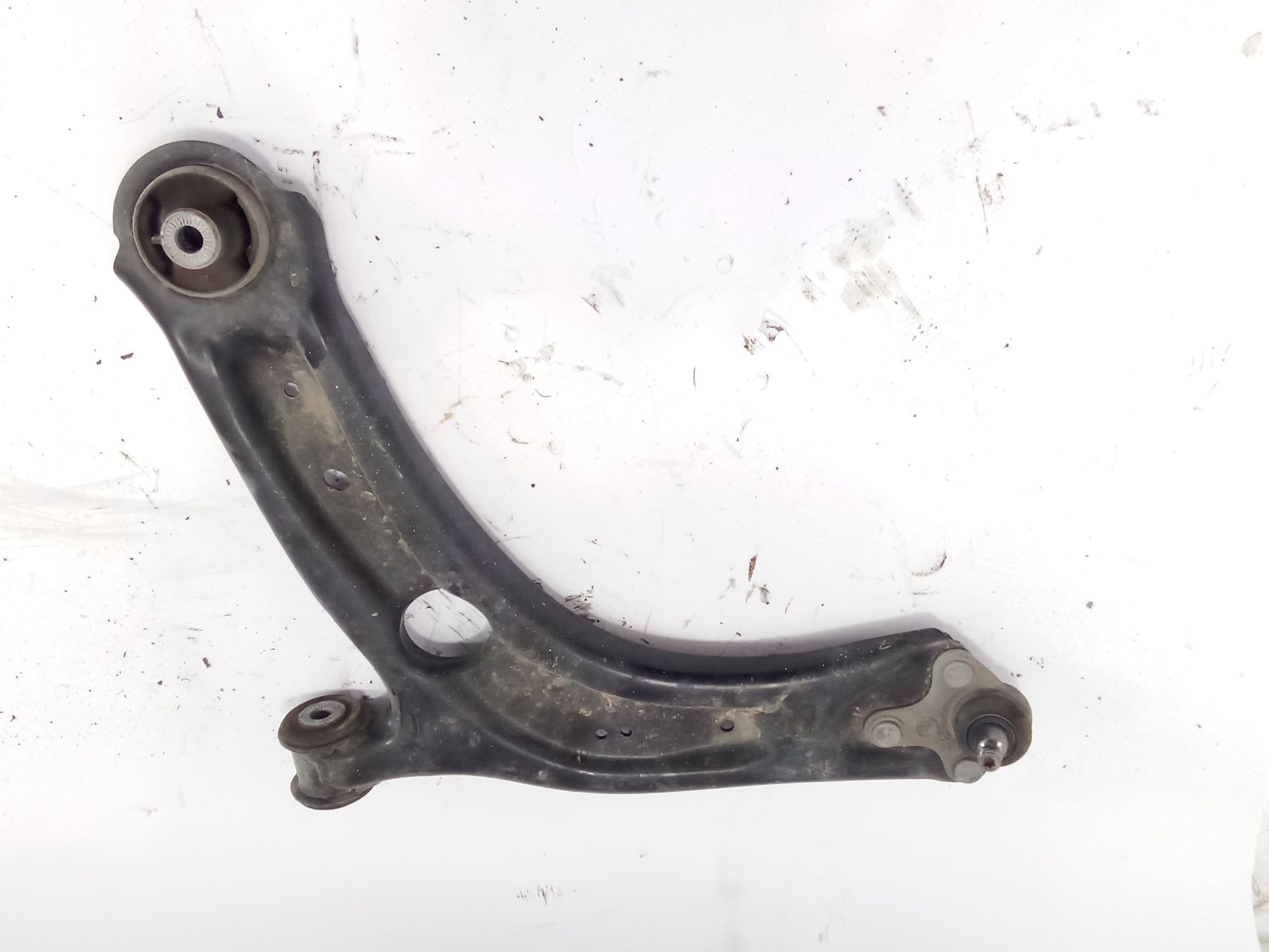 brazo_suspension_inferior_delantero_izquierdo_3q0407117b_3q0_407_117_b_seat_ateca_kh7_khp_1_4_tsi