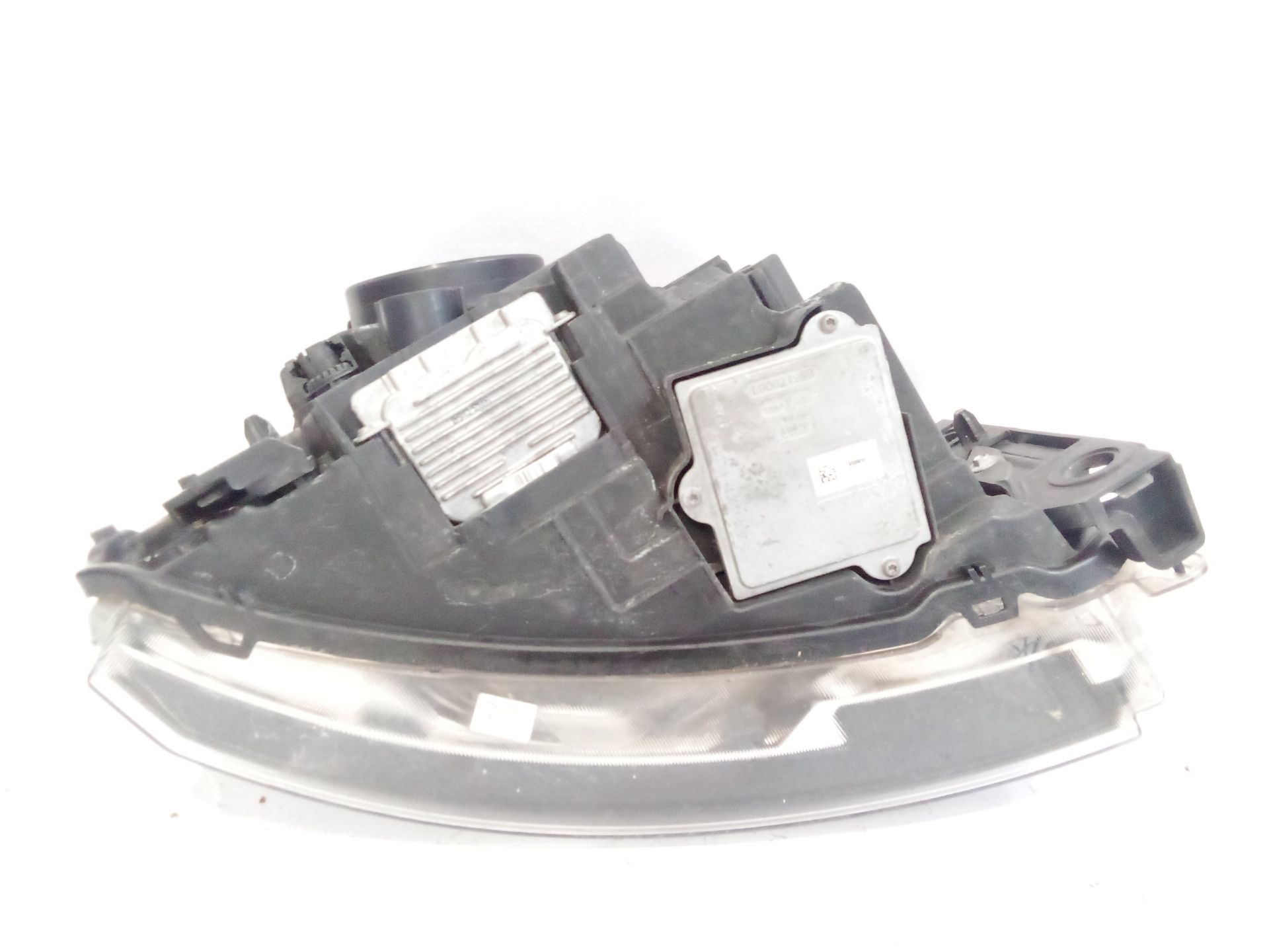 faro_izquierdo_lr052387_eh2213w030ed_land_rover_discovery_iv_l319_3_0_td_4x4