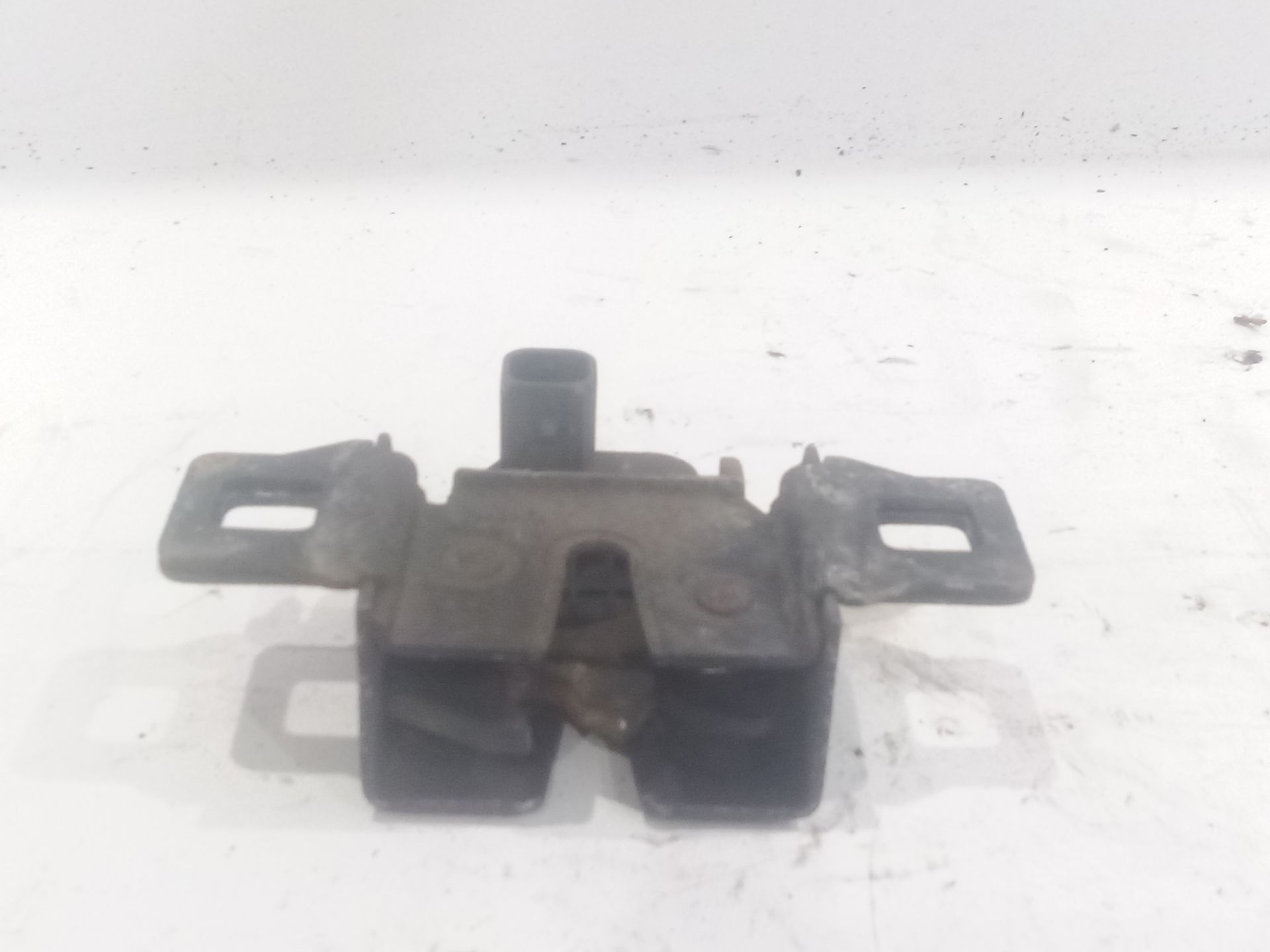 cerradura_capot_lr065339_land_rover_discovery_iv_l319_3_0_td_4x4