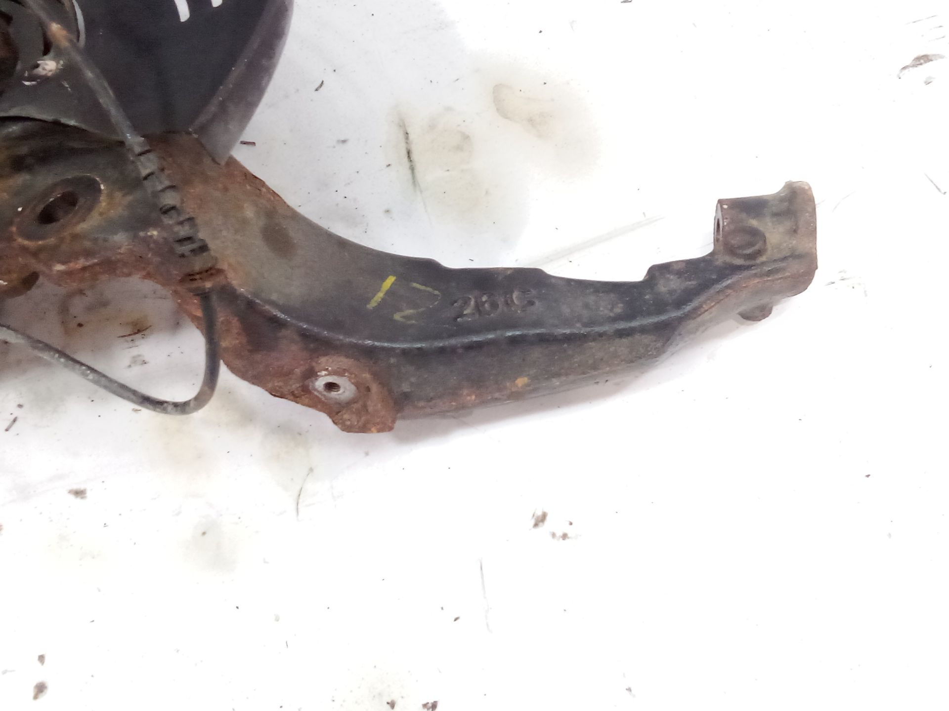 mangueta_delantera_izquierda_lr056469_land_rover_discovery_iv_l319_3_0_td_4x4