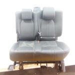 asiento_trasero_medio_e_izquierdo_lr013297_land_rover_discovery_iv_l319_3_0_td_4x4