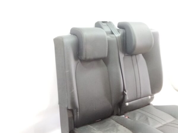 asiento_trasero_medio_e_izquierdo_lr013297_land_rover_discovery_iv_l319_3_0_td_4x4