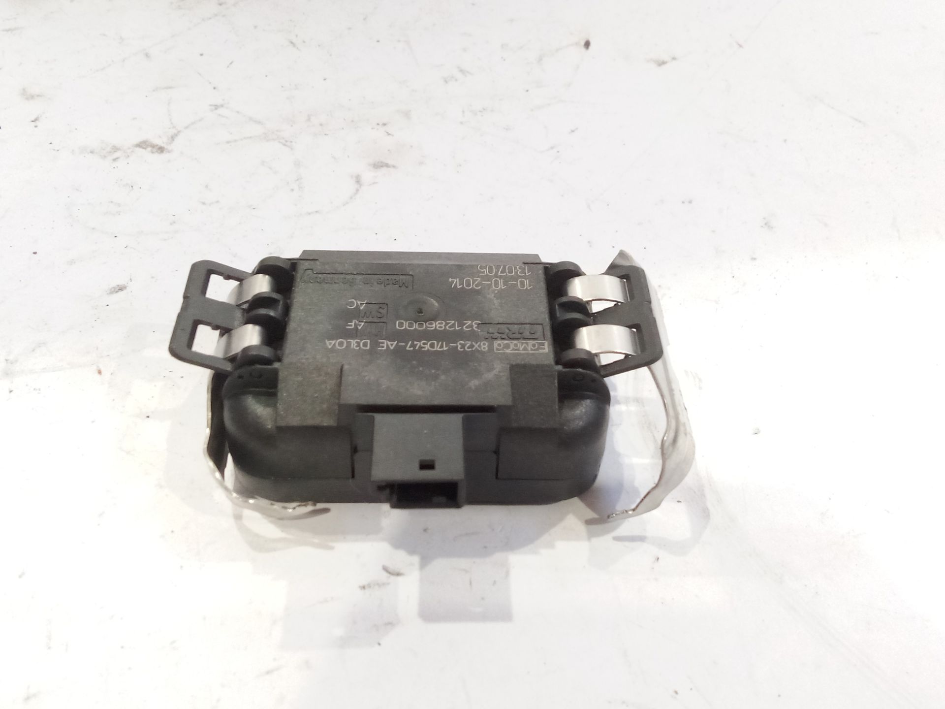 sensor_de_lluvia_321286000_land_rover_discovery_iv_l319_3_0_td_4x4