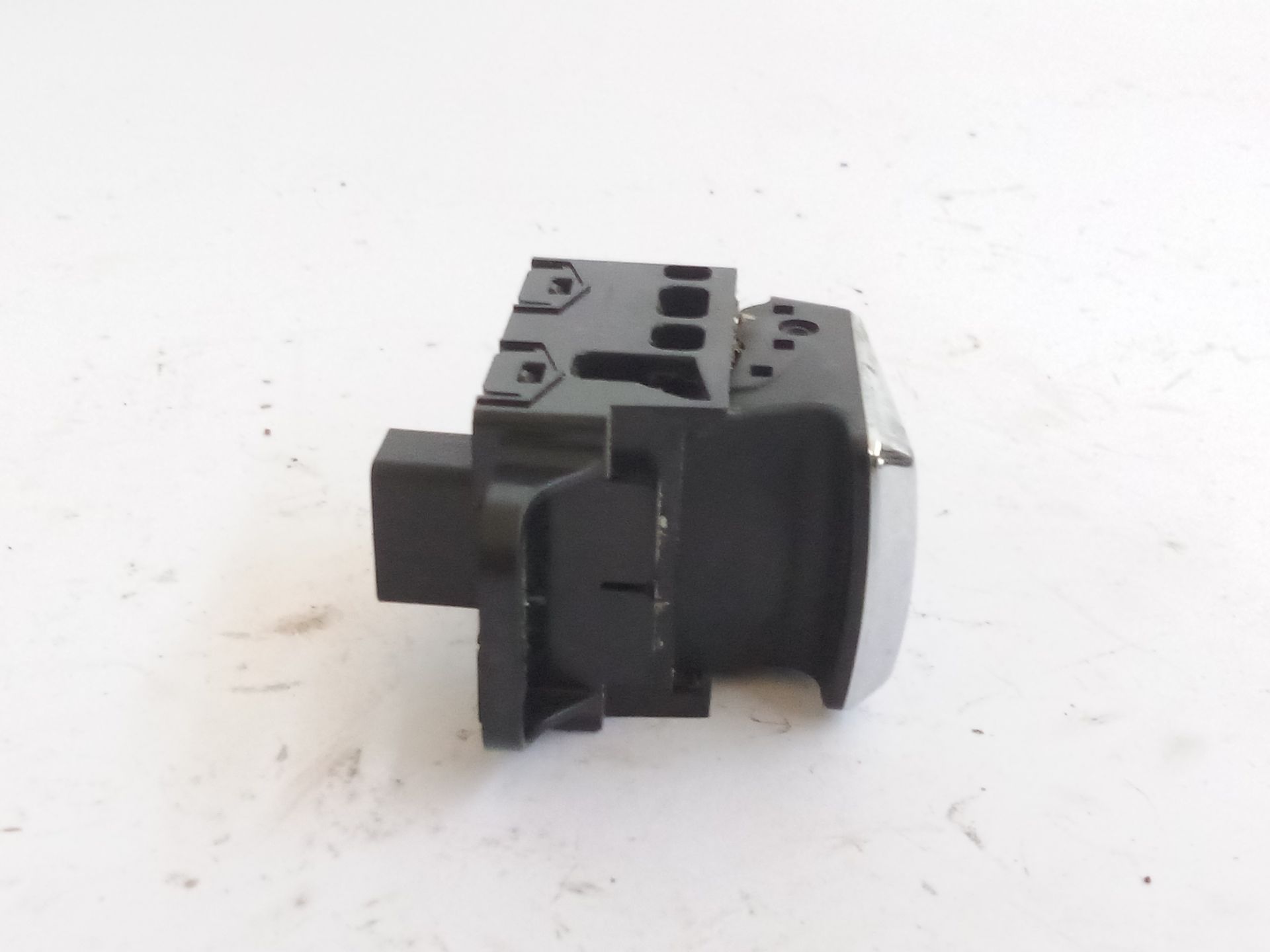 boton_freno_mano_251754ba0a_nissan_x_trail_iii_t32_t32r_t32rr_1_6_dci_all_mode_4x4_i_nt32