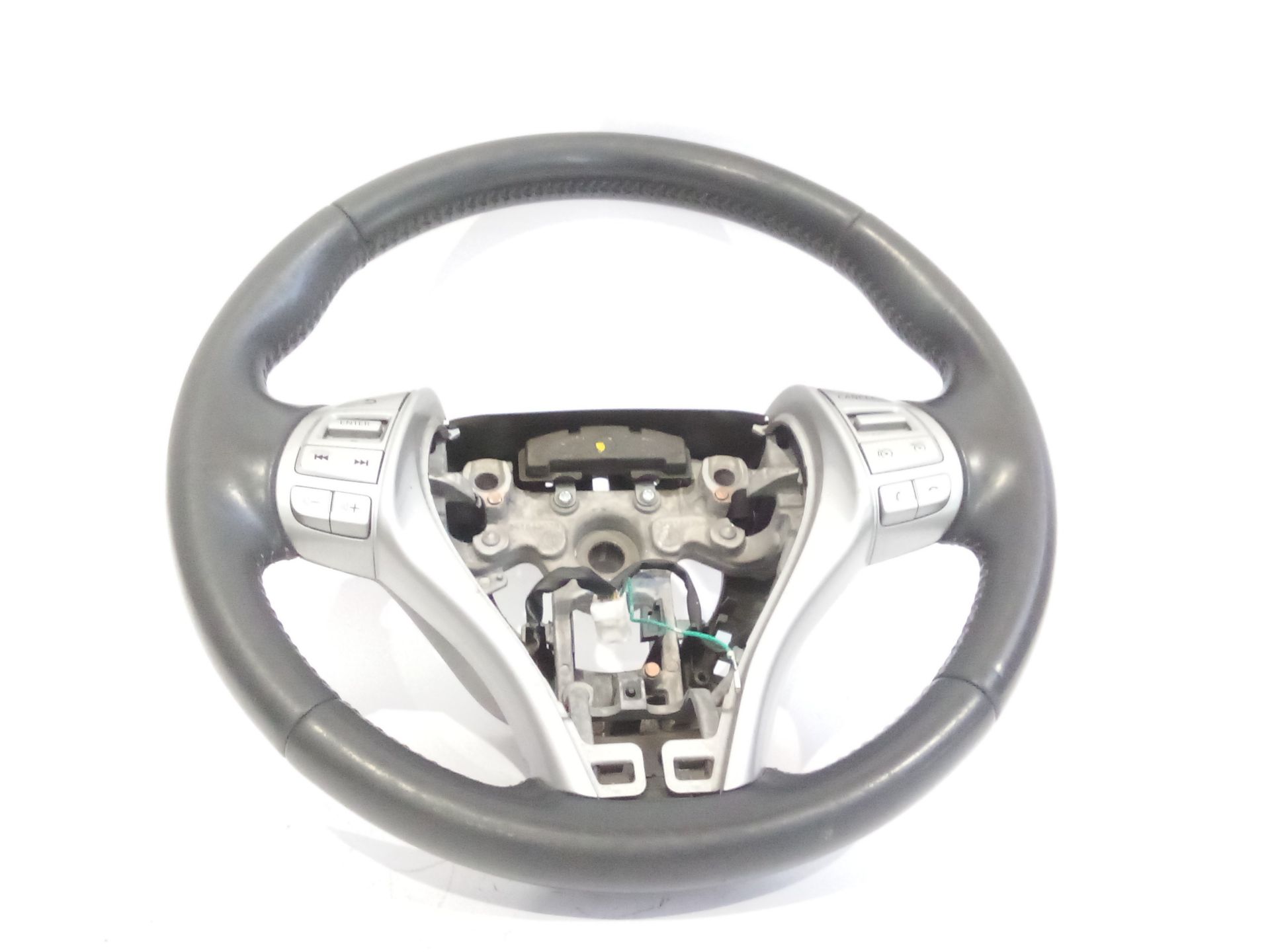 volante_484304el58_151814464_nissan_qashqai_ii_j11_j11_1_6_dci_all_mode_4x4_i