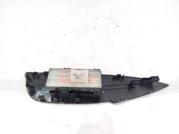 boton_elevalunas_derecho_809604eh0a_nissan_qashqai_ii_j11_j11_1_6_dci_all_mode_4x4_i