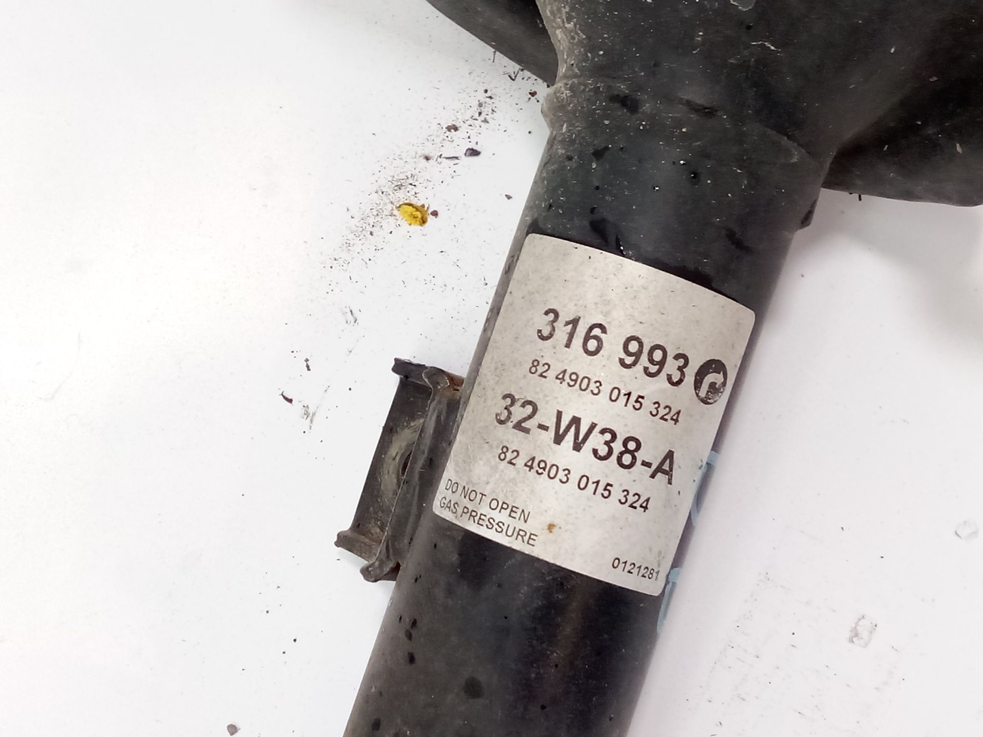 amortiguador_delantero_derecho_4060a464_316993_mitsubishi_asx_ga_w_1_8_di_d_4wd_ga6w