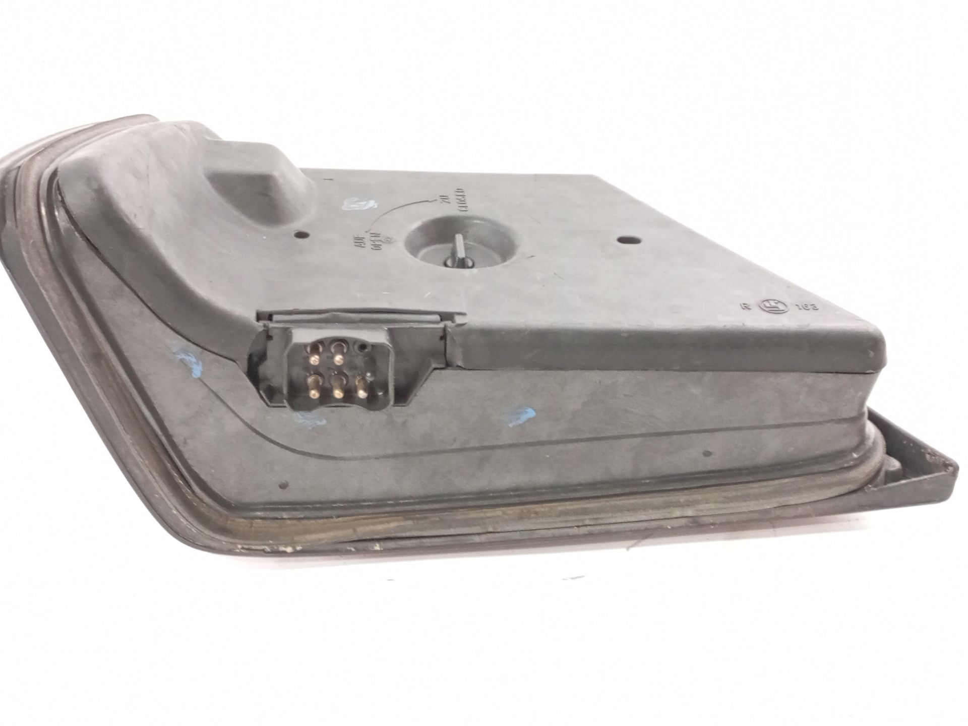 piloto_trasero_derecho_1248200464_clase_e_w124_berlina_300d_al_de