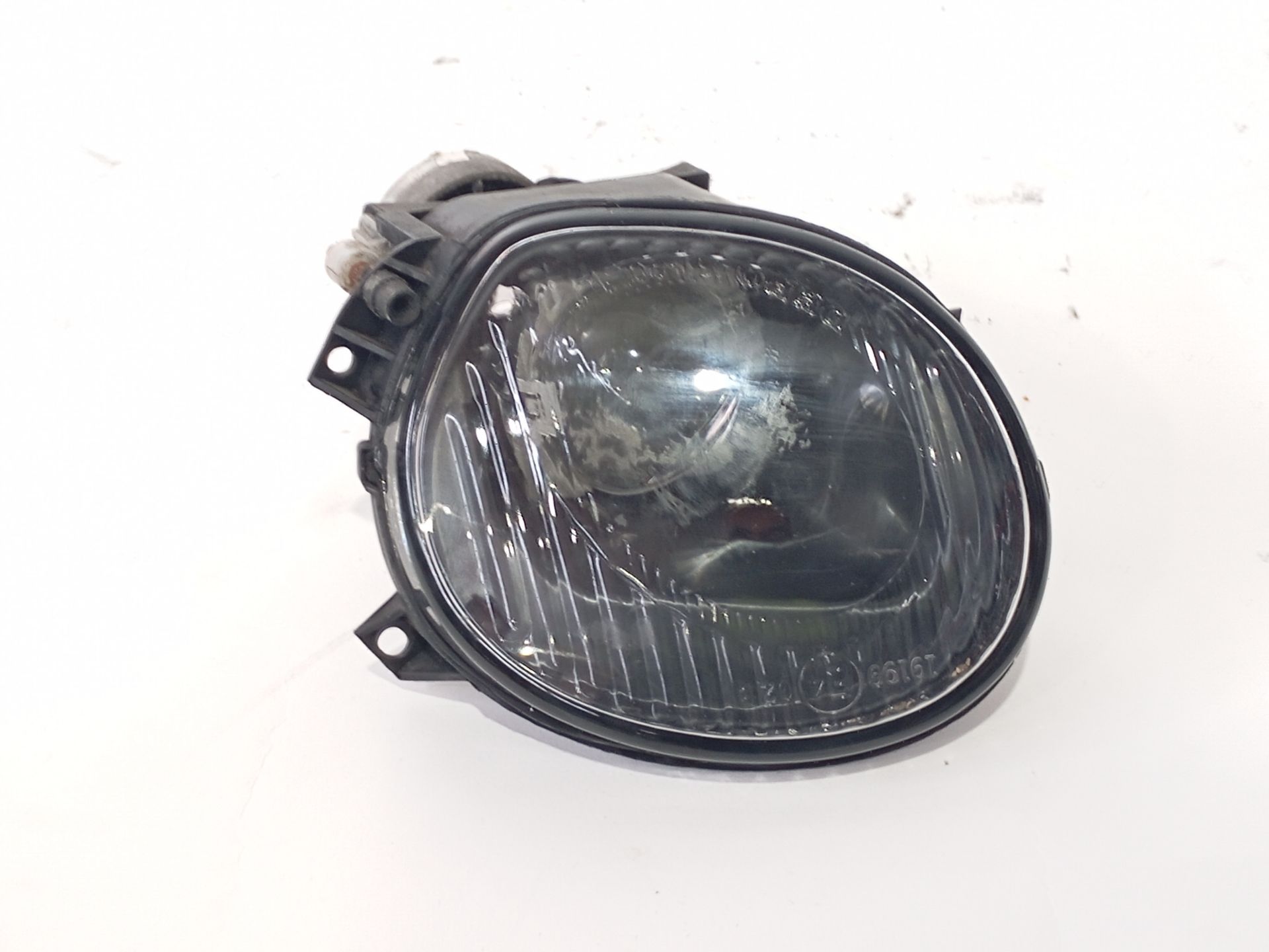 faro_antiniebla_izquierdo_1125271_mondeo_1996_2000_02590049_al_de