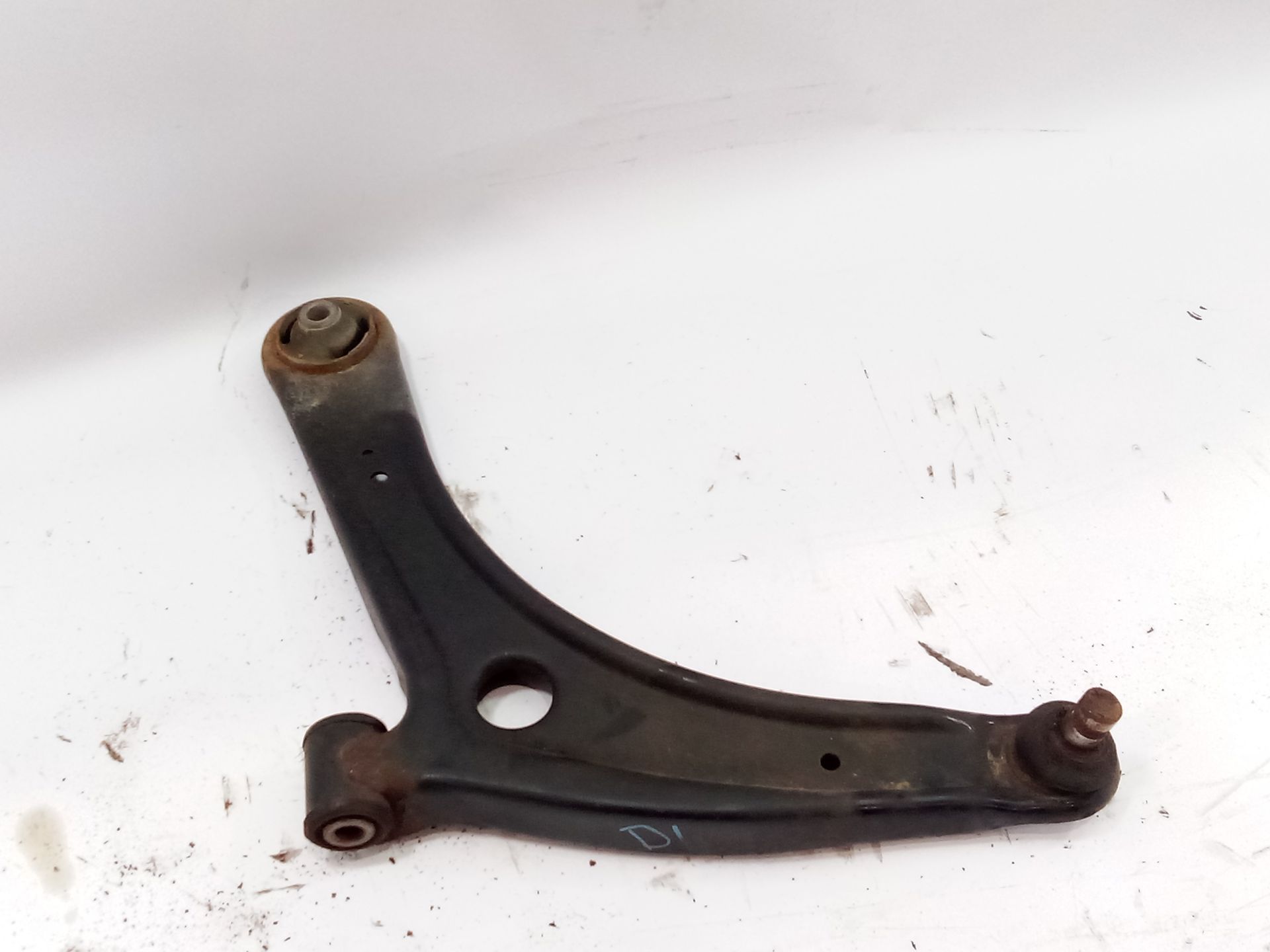 brazo_suspension_inferior_delantero_izquierdo_4013a279_mitsubishi_asx_ga_w_1_8_di_d_4wd_ga6w