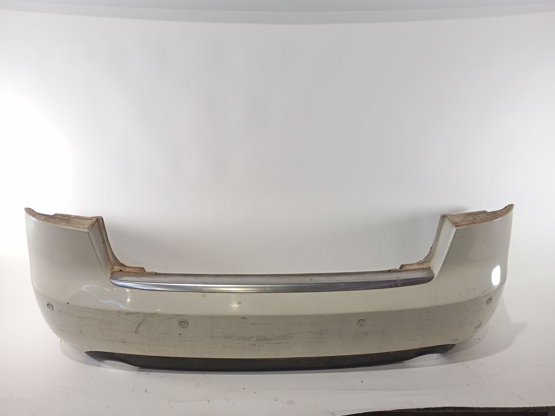 paragolpes_trasero_8e5807303_color_exterior_n_de_pintura_b5_y9d_8e5_807_303_audi_a4_b7_8ec_3_0_tdi_quattro