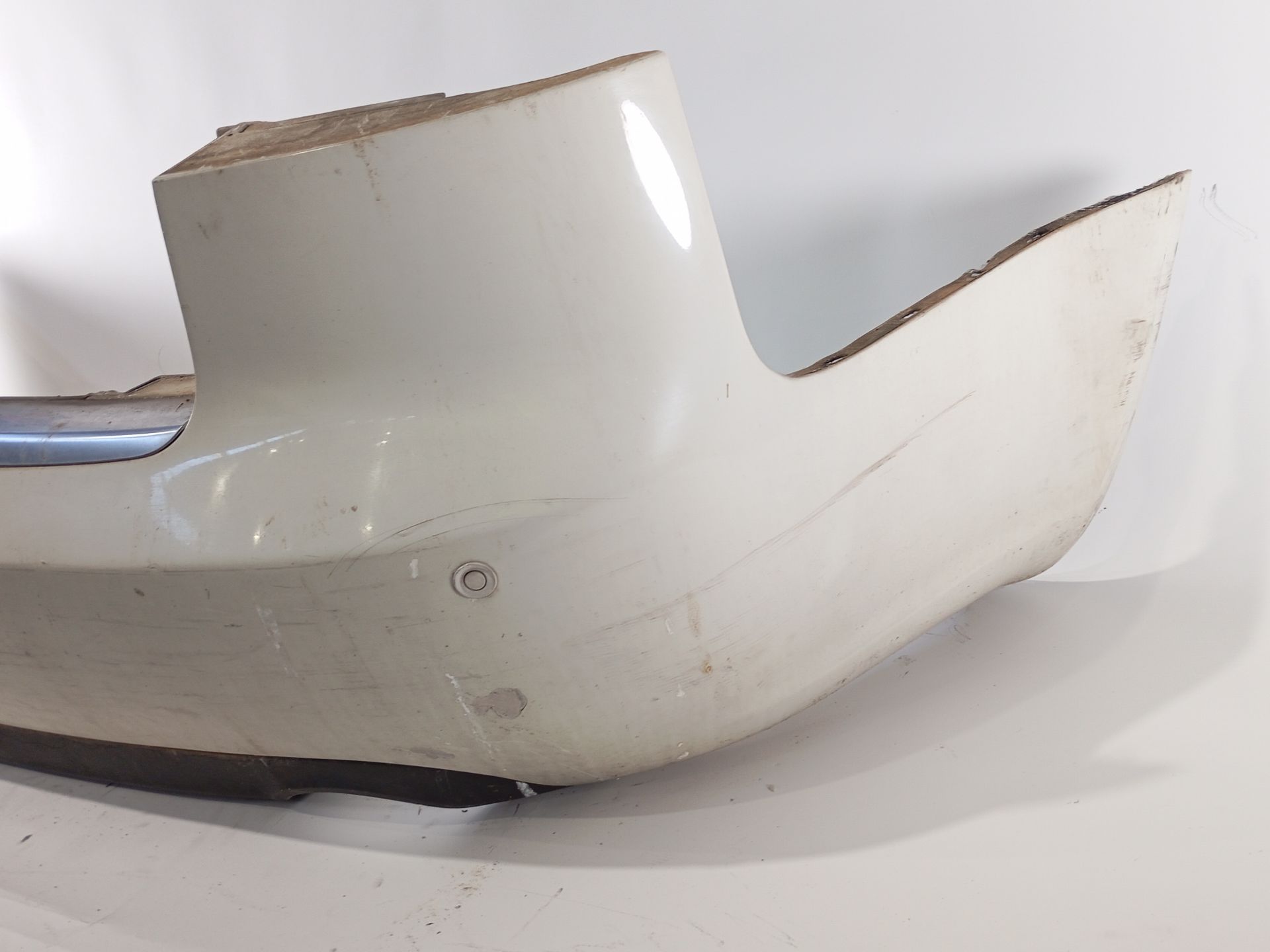 paragolpes_trasero_8e5807303_color_exterior_n_de_pintura_b5_y9d_8e5_807_303_audi_a4_b7_8ec_3_0_tdi_quattro