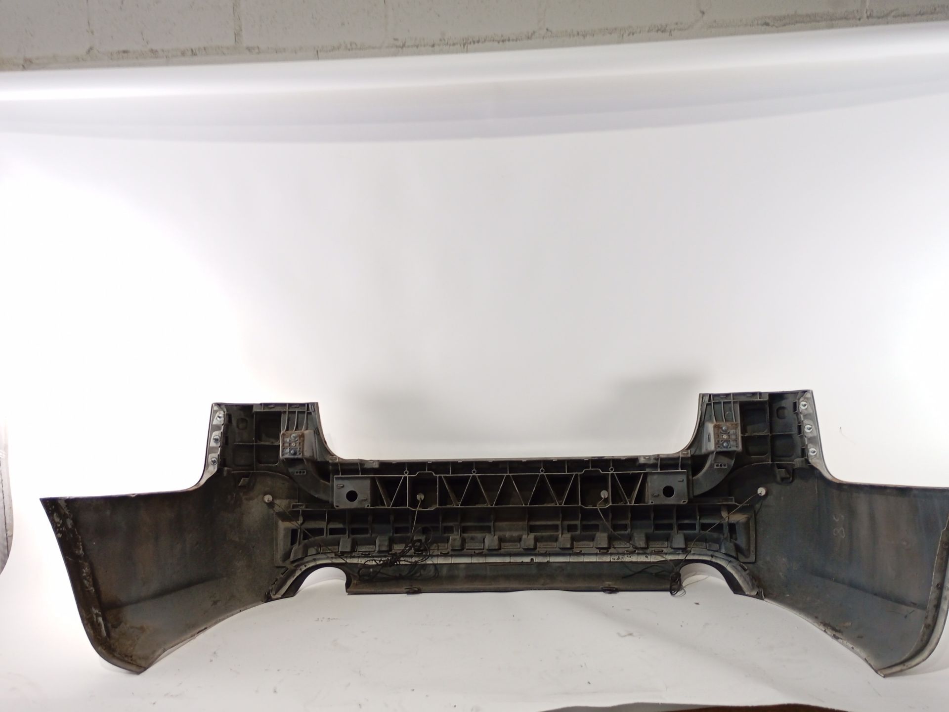 paragolpes_trasero_8e5807303_color_exterior_n_de_pintura_b5_y9d_8e5_807_303_audi_a4_b7_8ec_3_0_tdi_quattro