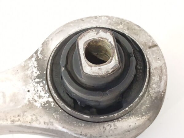 brazo_suspension_superior_delantero_izquierdo_8e0407155n_audi_a4_b7_8ec_3_0_tdi_quattro