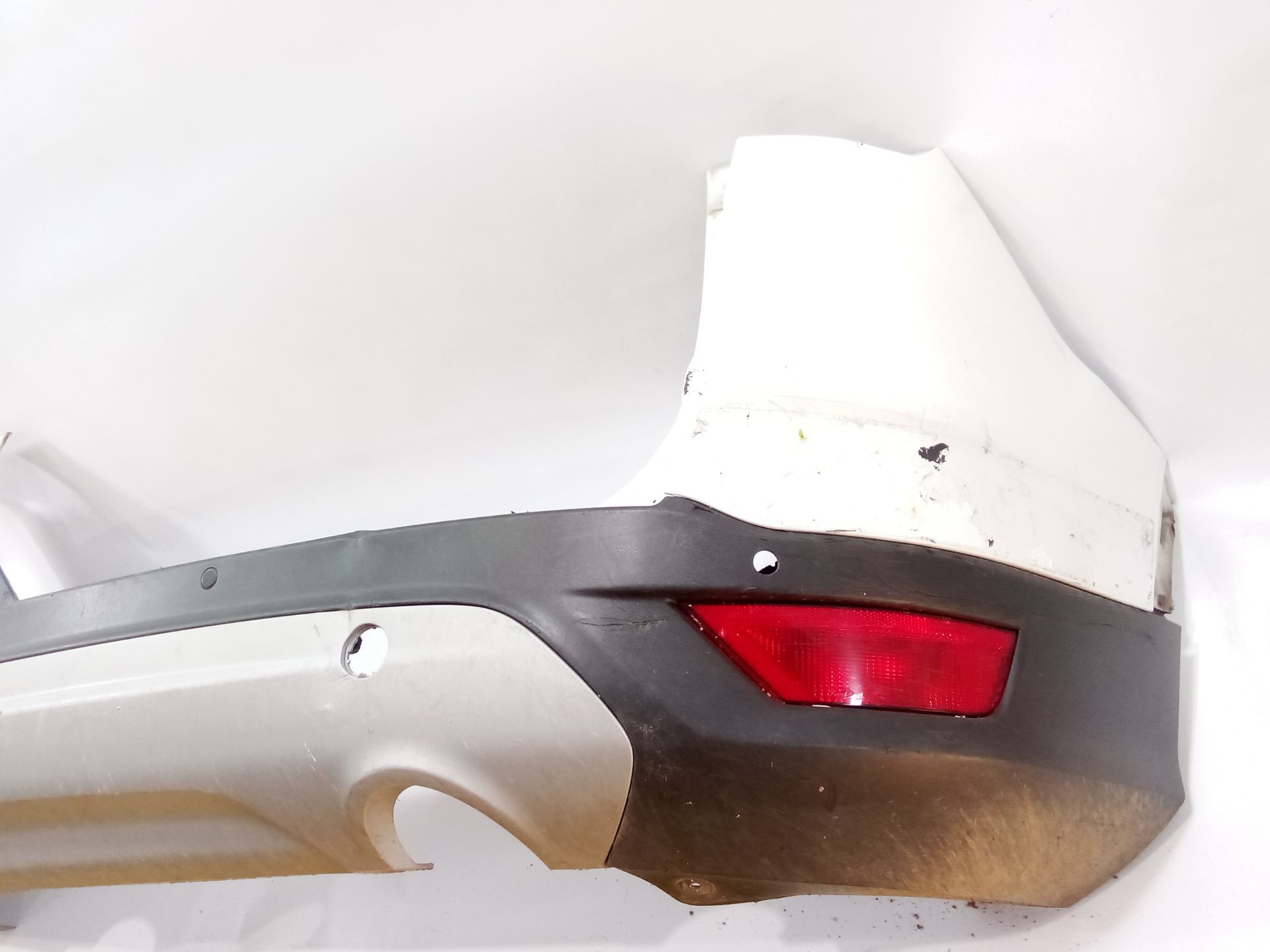 paragolpes_trasero_cv4417d781ea5yz9_pintura_exterior_blanco_cv44_17d781_ea5yz9_ford_kuga_ii_dm2_1_5_ecoboost_4x4