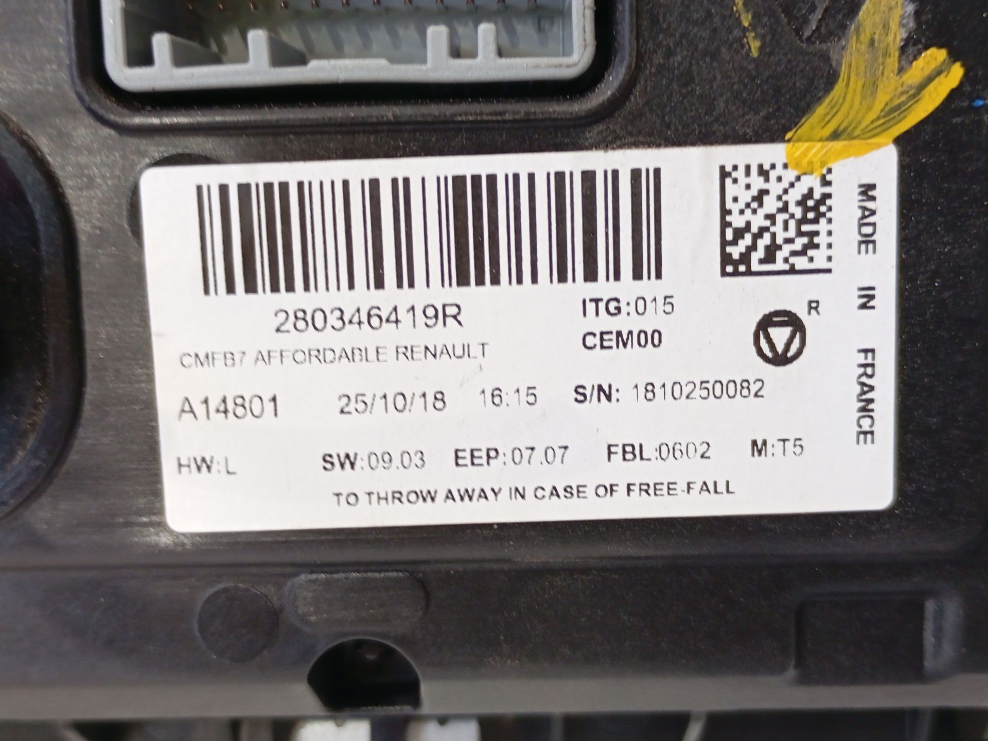 pantalla_multifuncion_280346419r_captur_ii_al_de