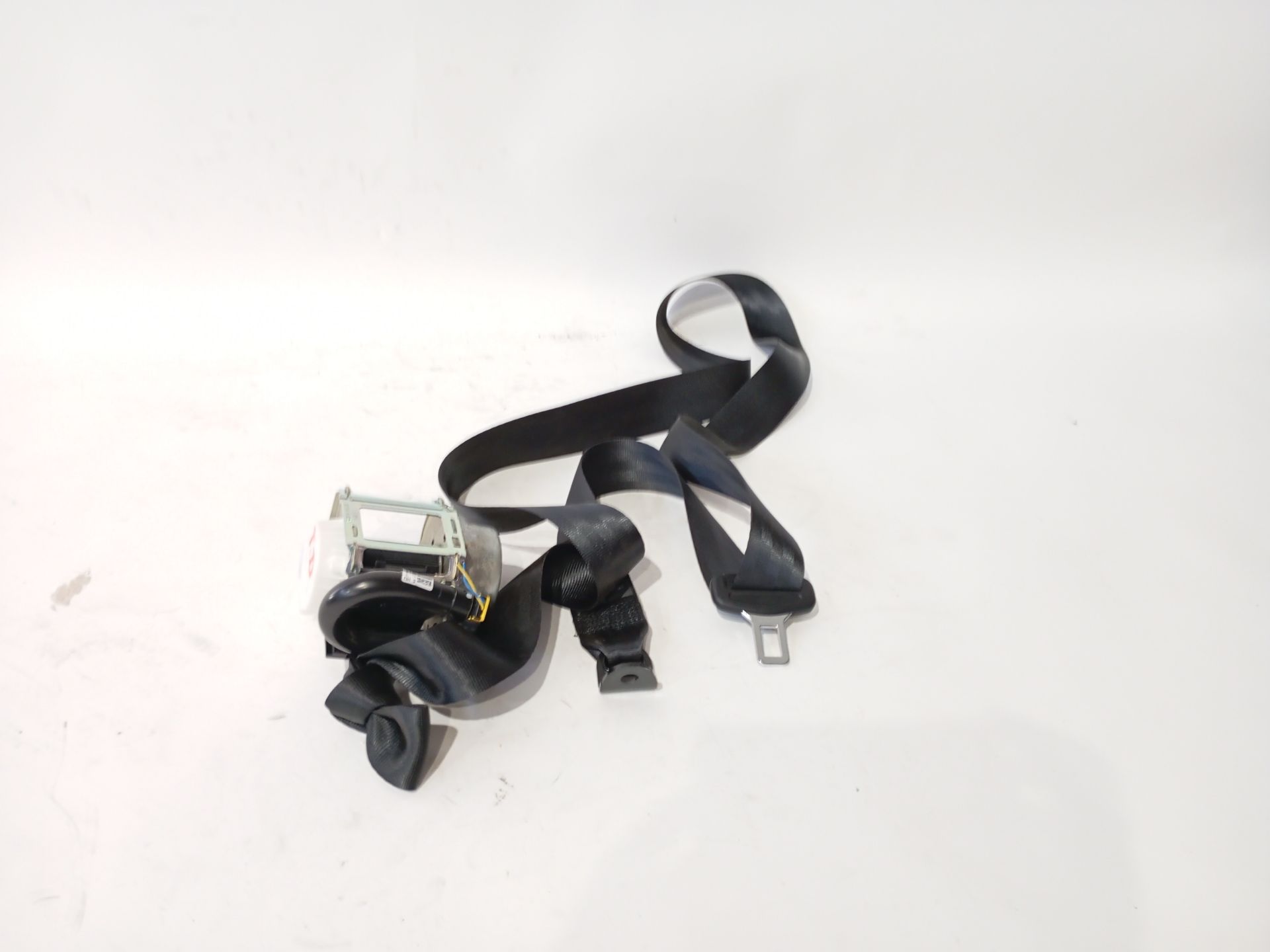 cinturon_seguridad_trasero_derecho_888400159r_34333854c_al_de